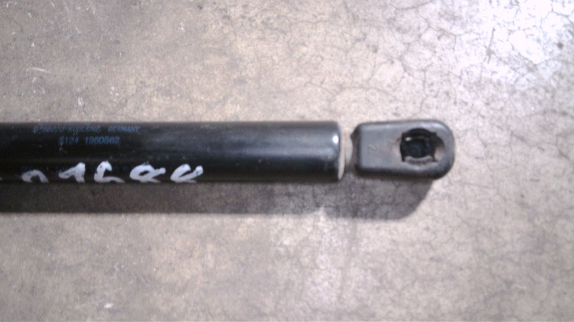 GASDRUCKDÄMPFER HINTEN LINKS