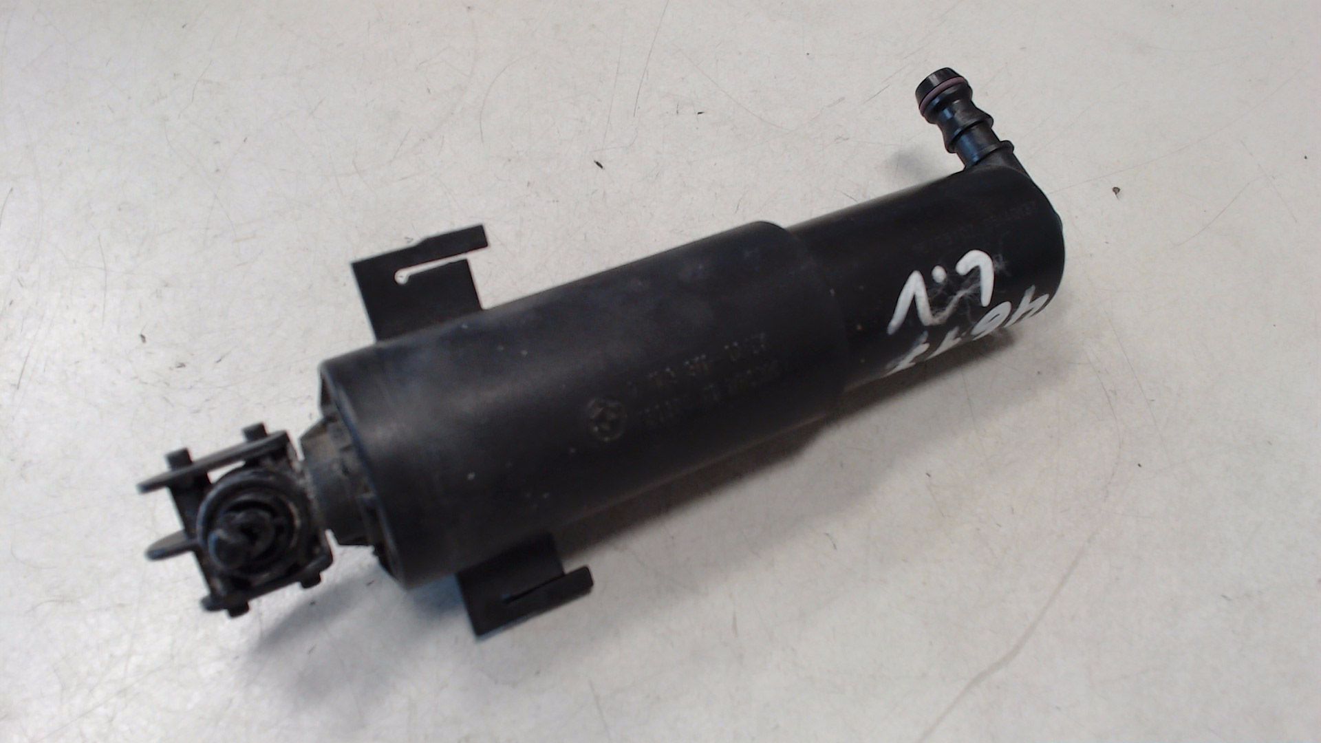 Waschdüse SPRITZDÜSE SCHEINWERFER SWR SWA links