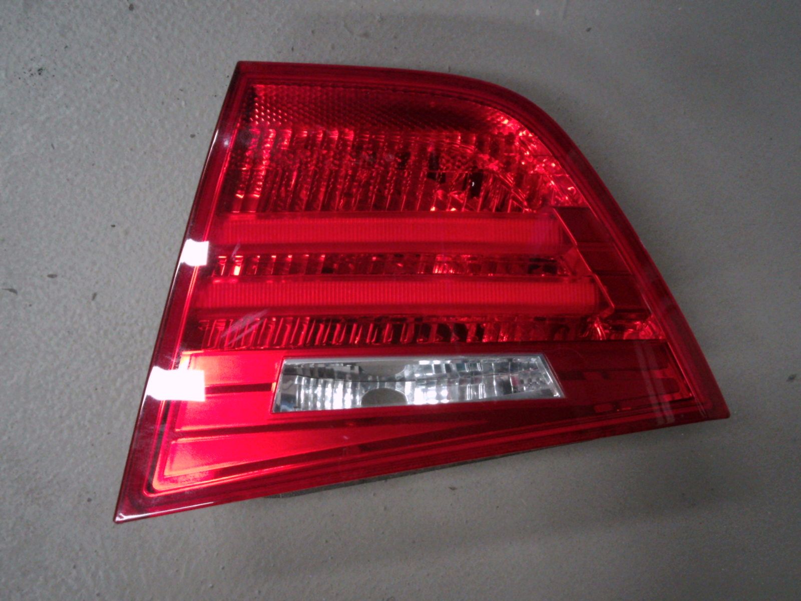 HECKLEUCHTE LED HINTEN RECHTS INNEN