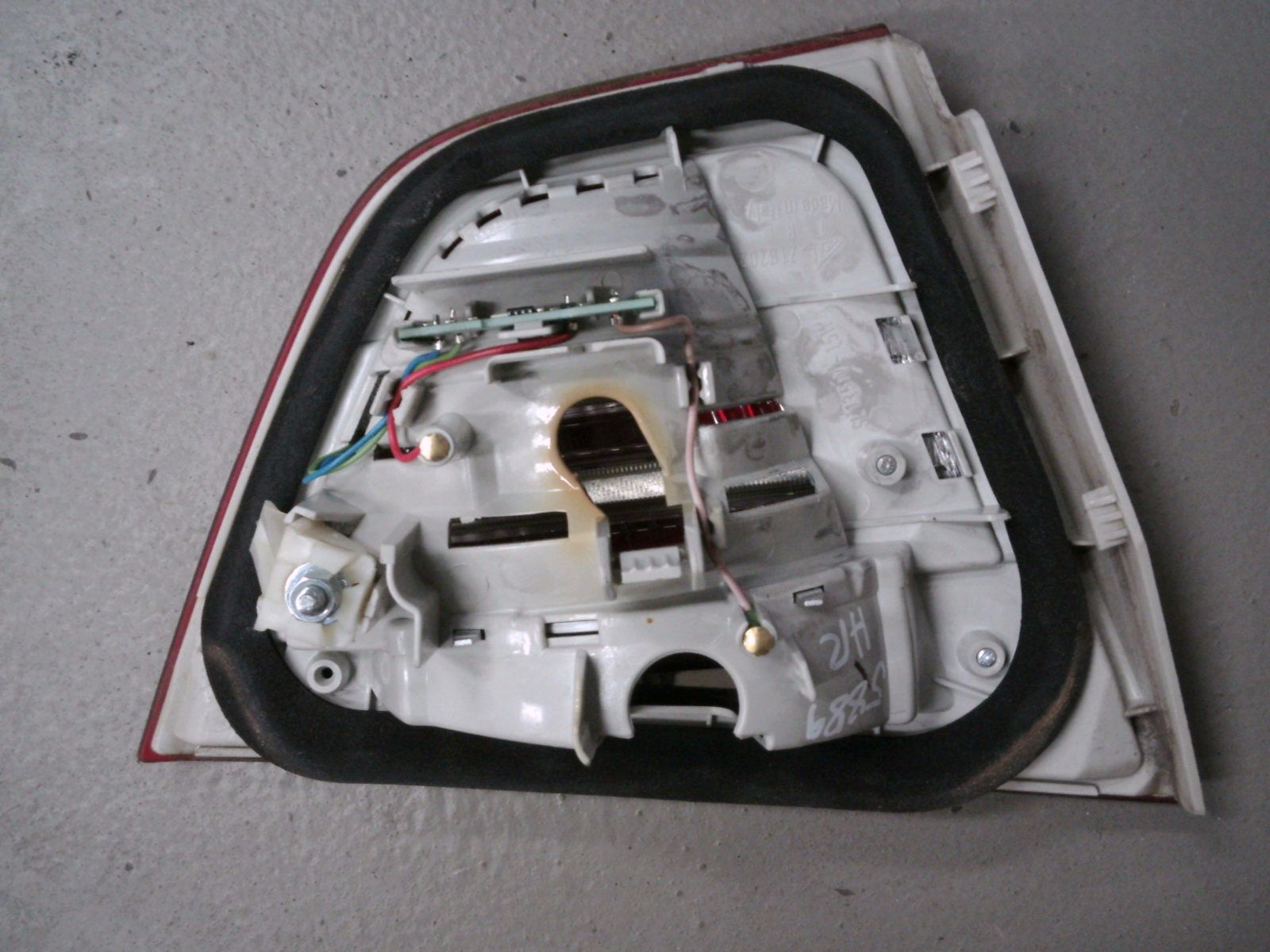 HECKLEUCHTE LED HINTEN RECHTS INNEN