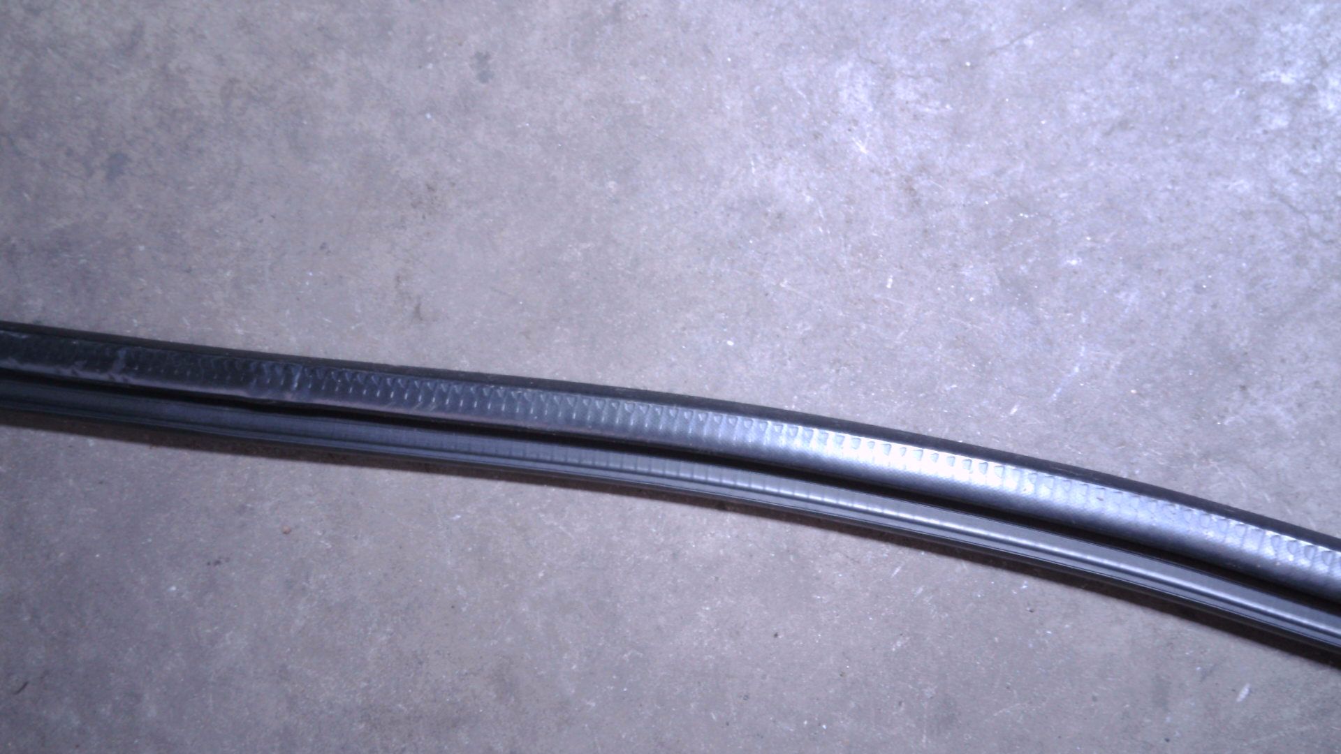 DICHTUNG SCHACHTLEISTE INNEN TÜRE LINKS