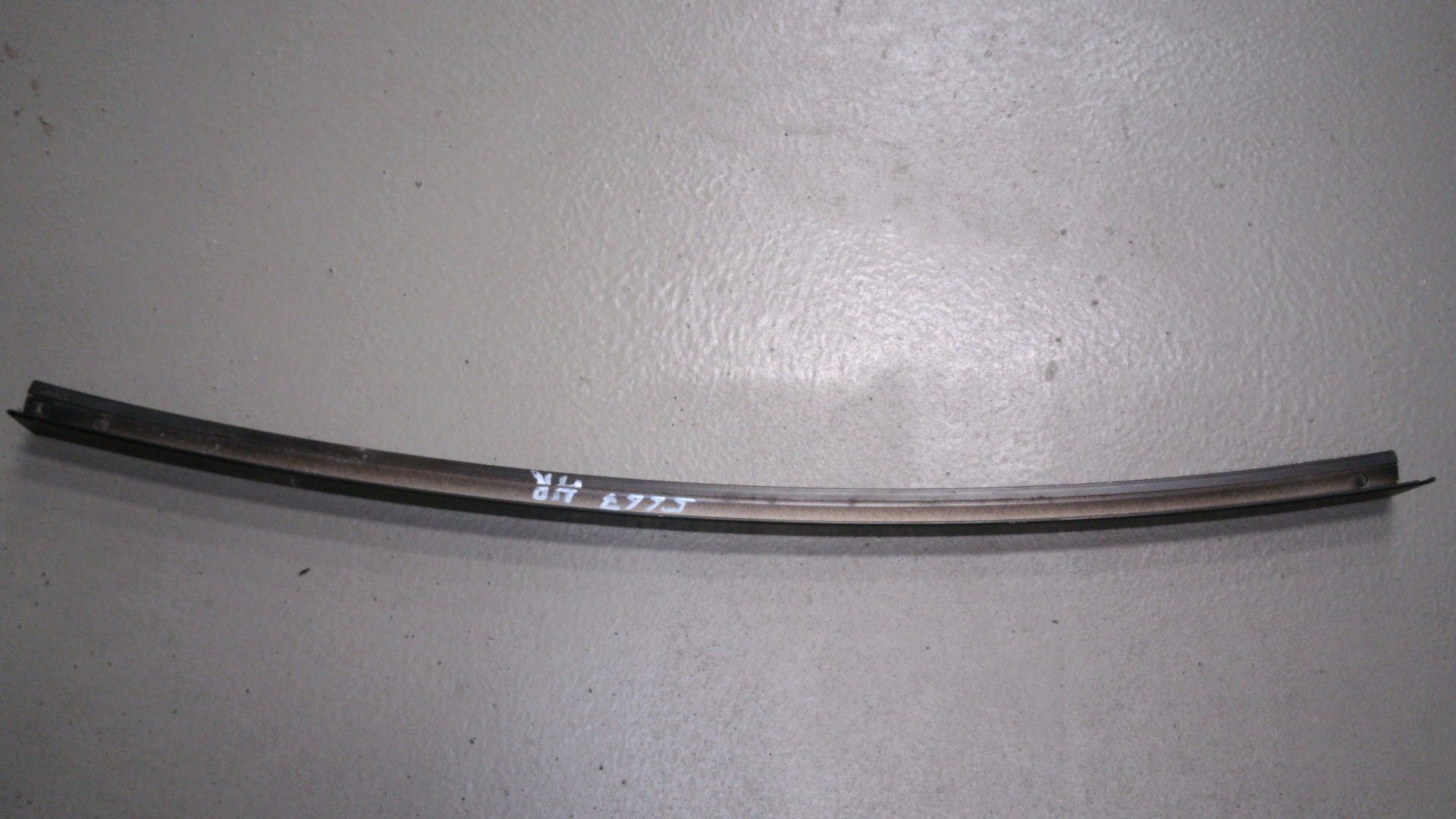 FENSTERFÜHRUNGSSTEG AUSSEN HINTEN RECHTS