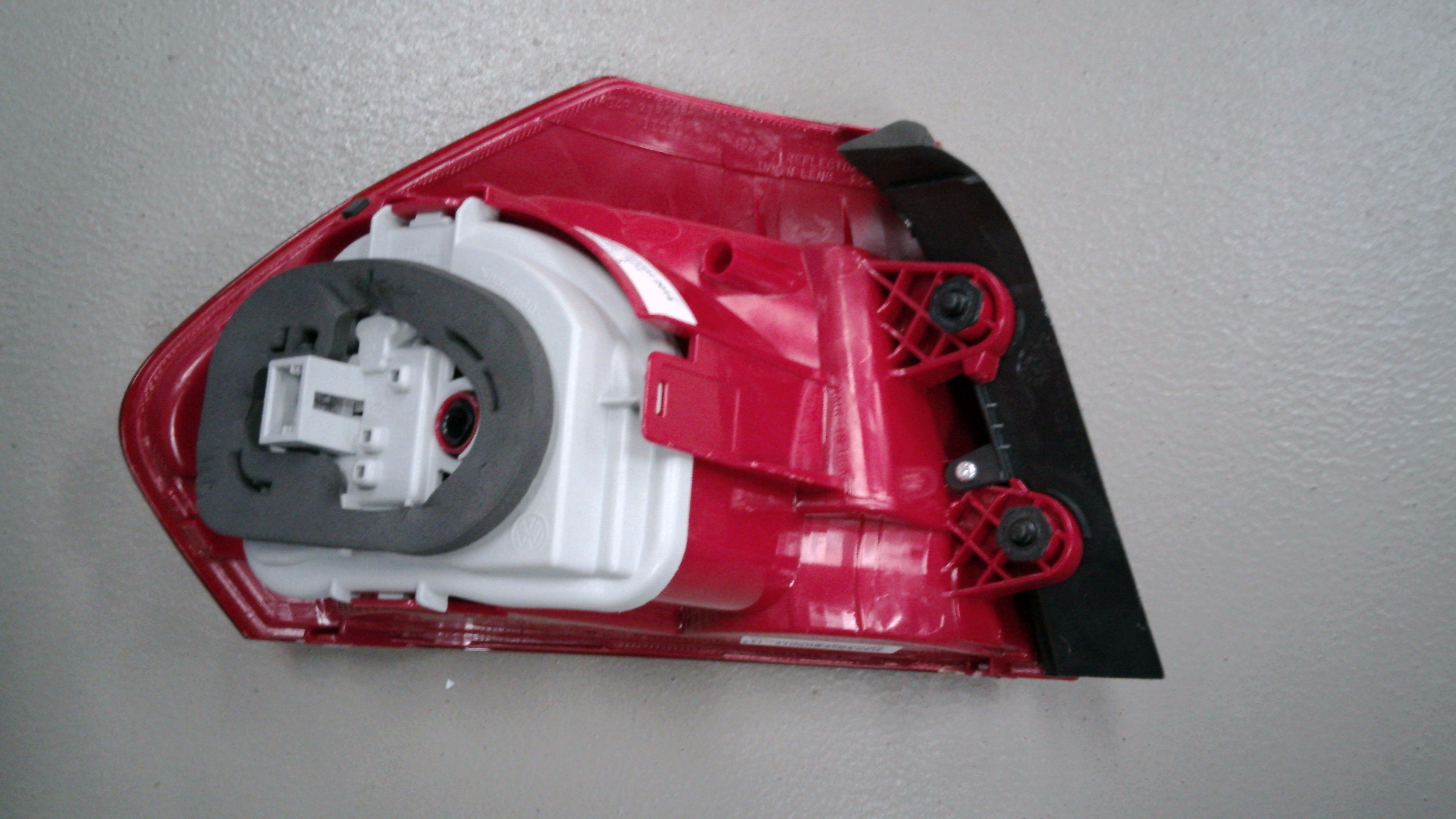 Heckleuchte aussen komplett Rechts