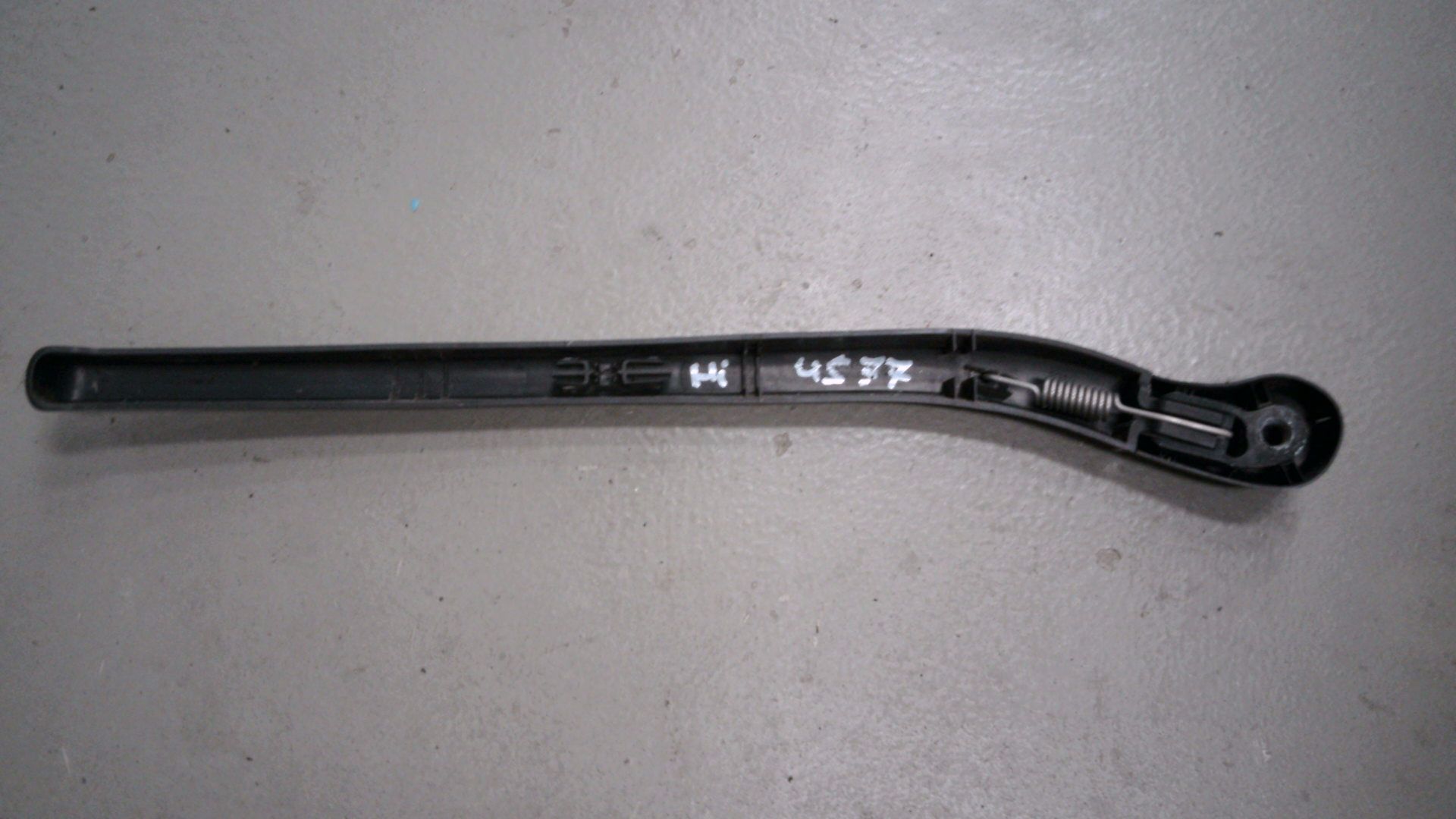 SCHEIBENWISCHERARM HINTEN