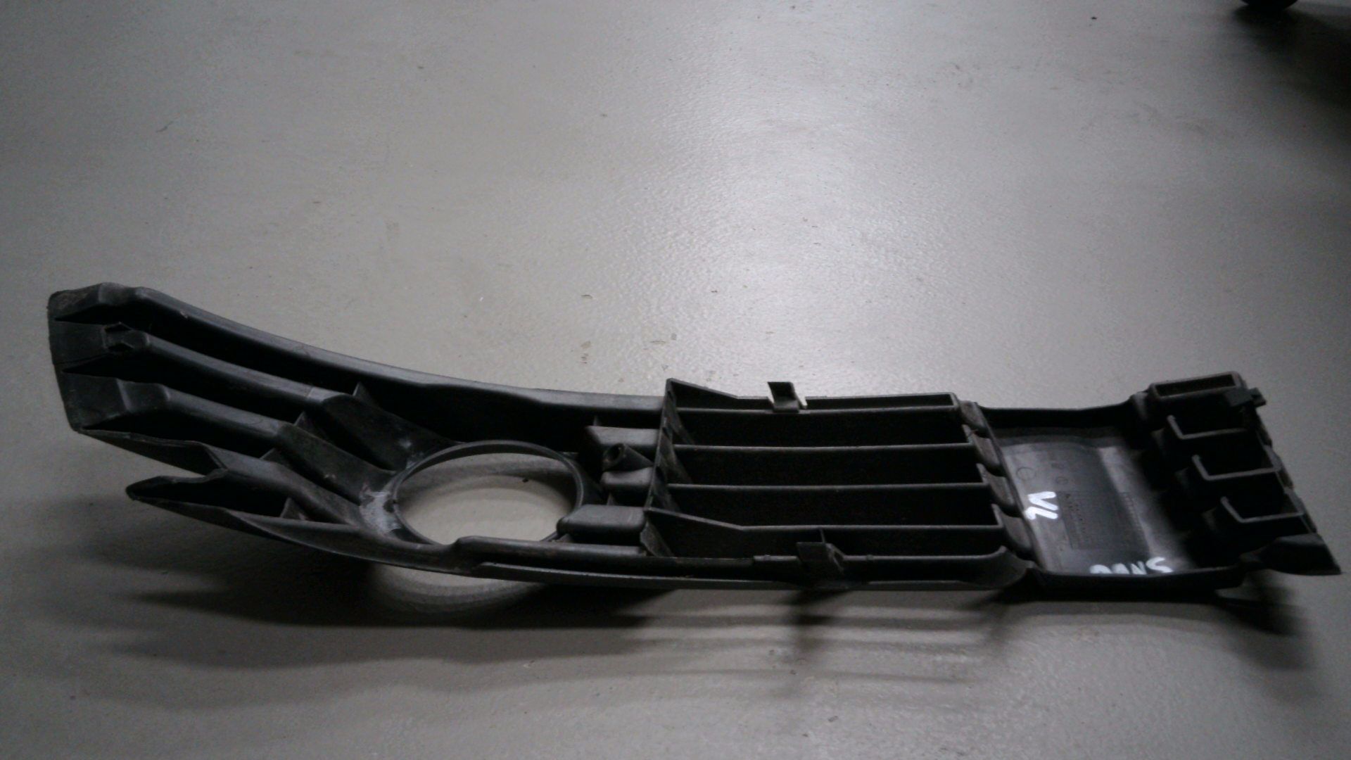 LUFTGITTER SEITLICH LINKS