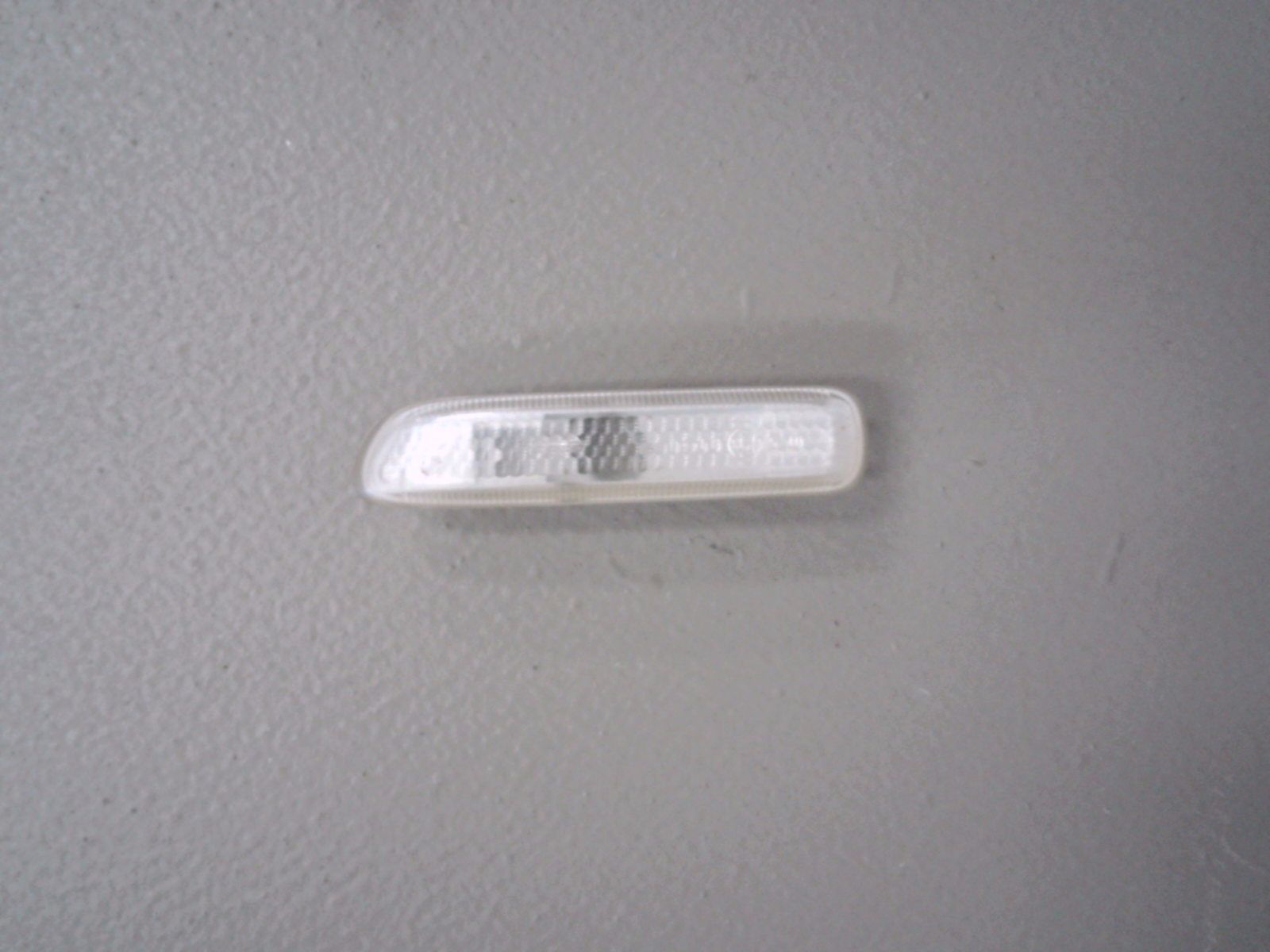 BLINKER SEITLICH RECHTS AM KOTFLÜGEL