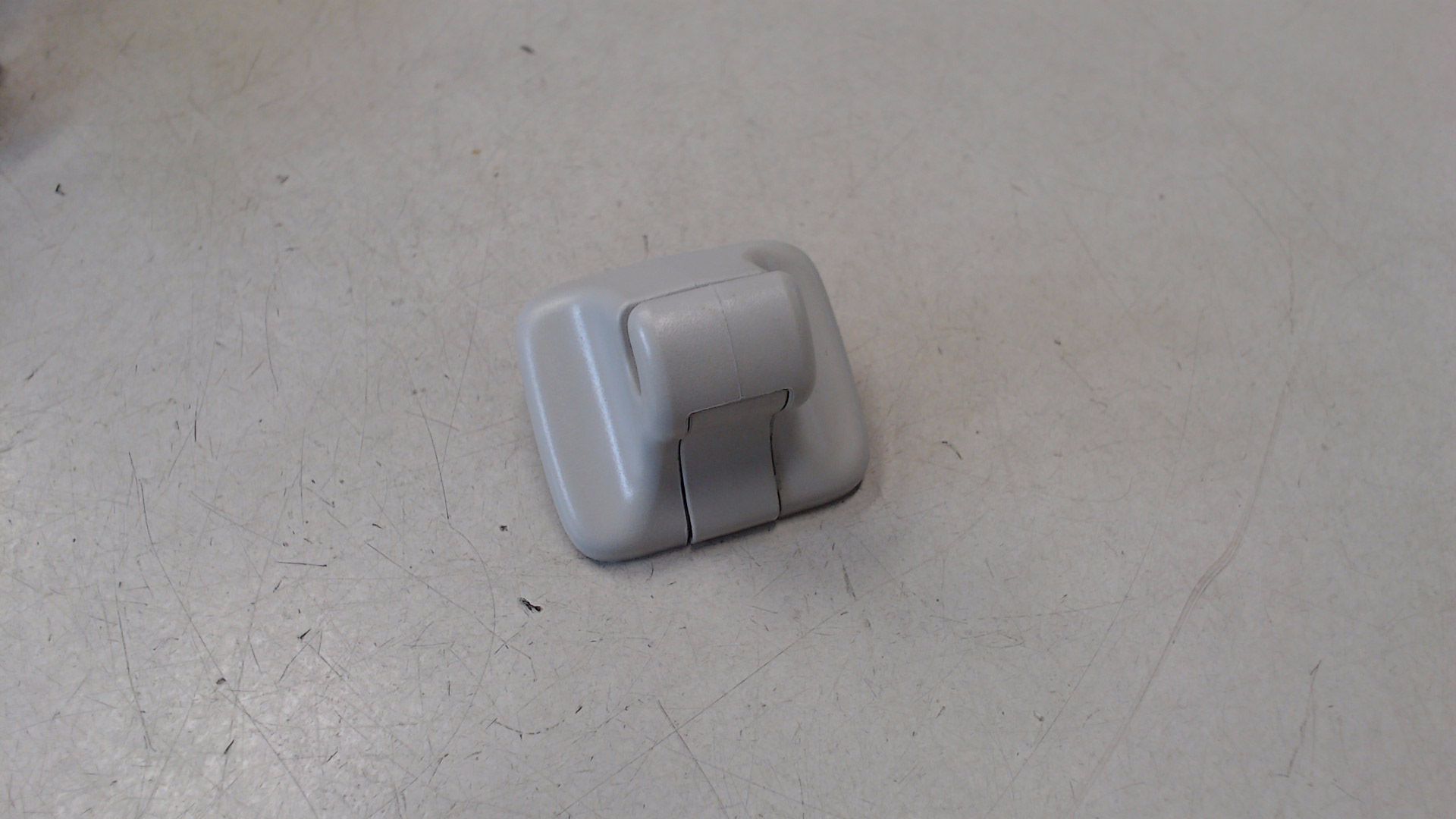 Halter HALTERUNG CLIP Sonnenblende Links