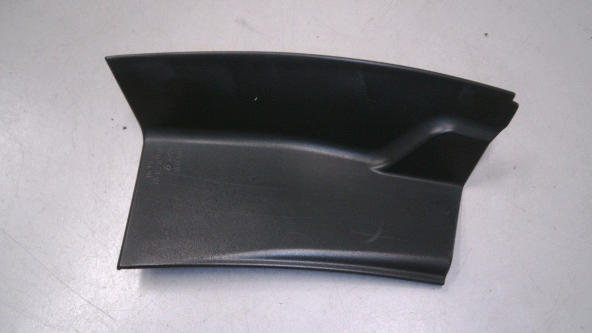 ABDECKUNG BLENDE RÜCKLEUCHTE Links