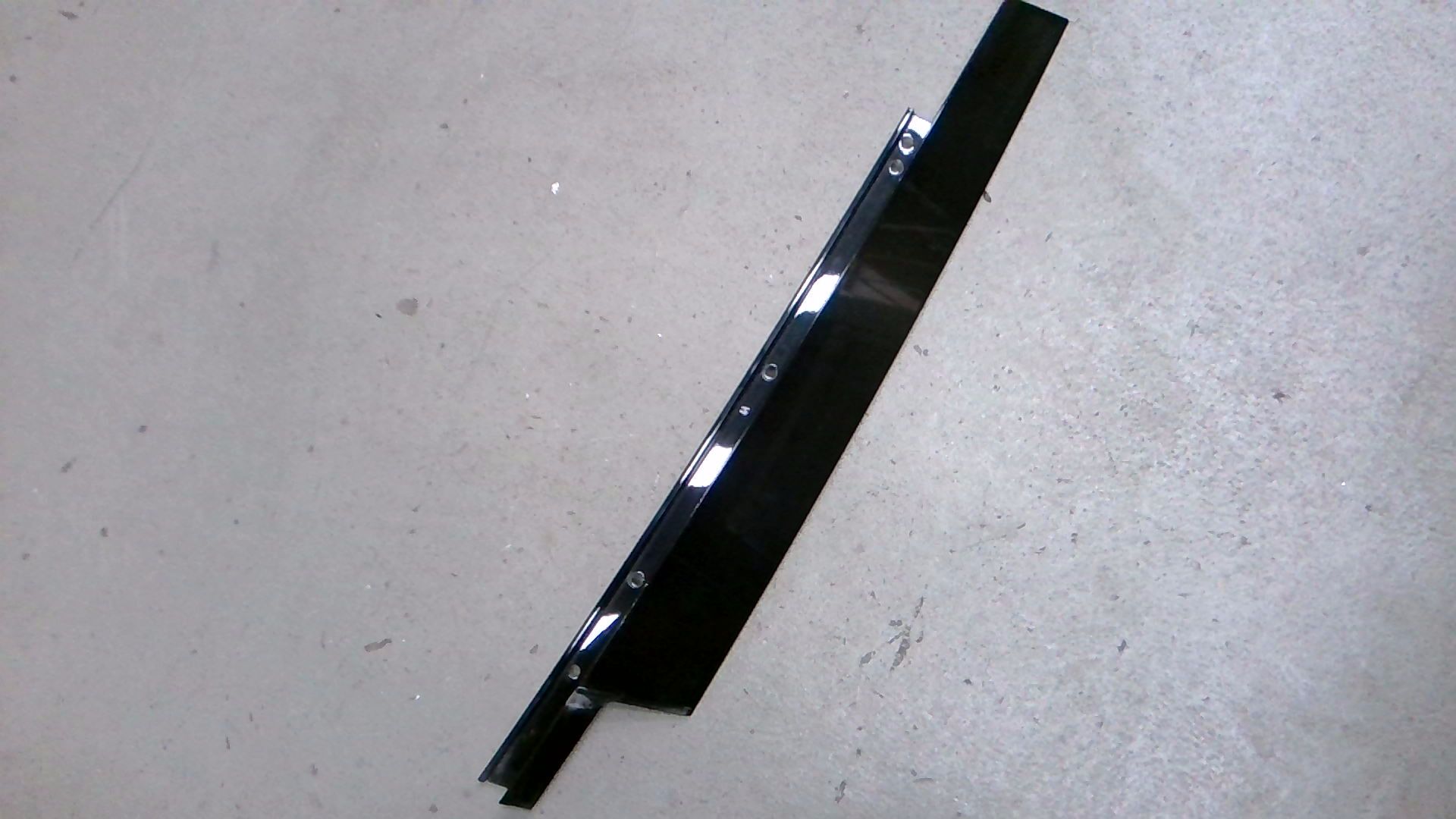 Türblende (Tür vorn) Links