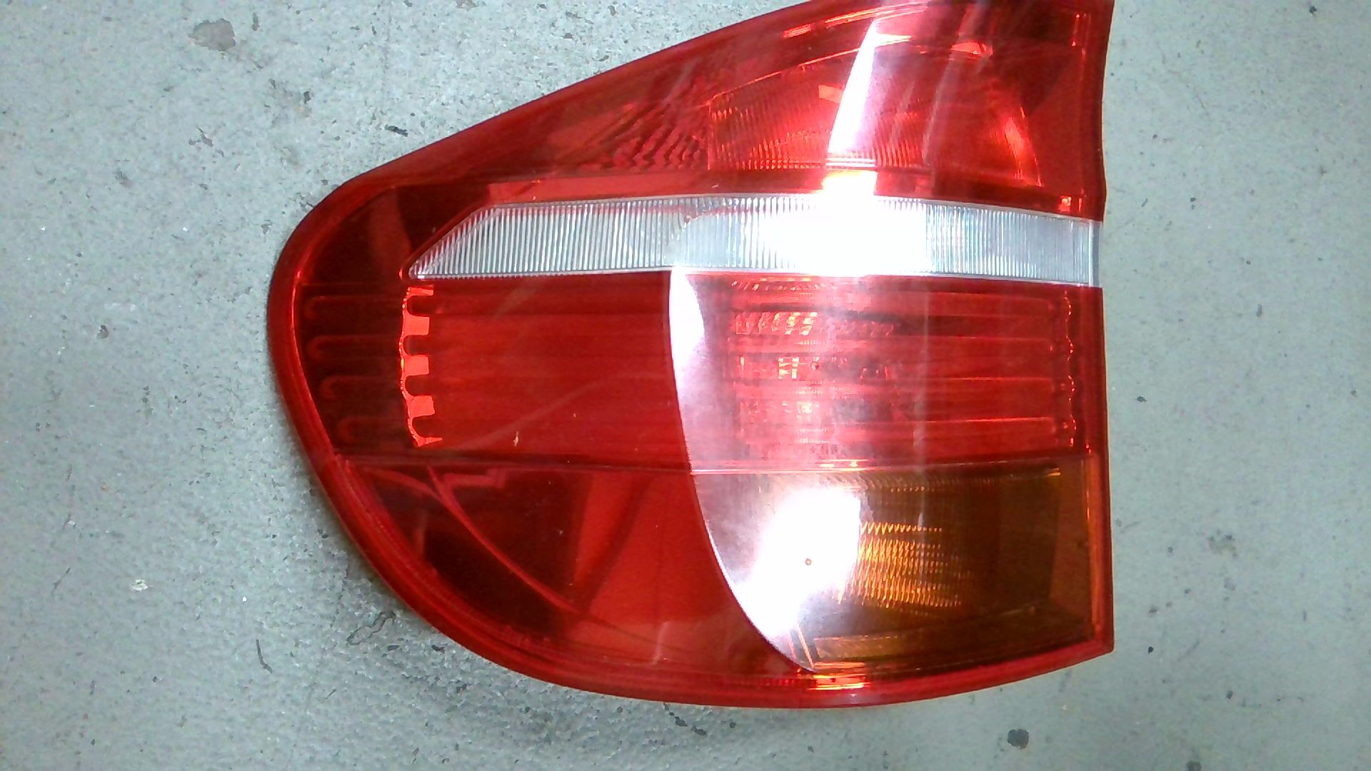 Heckleuchte LED aussen Links