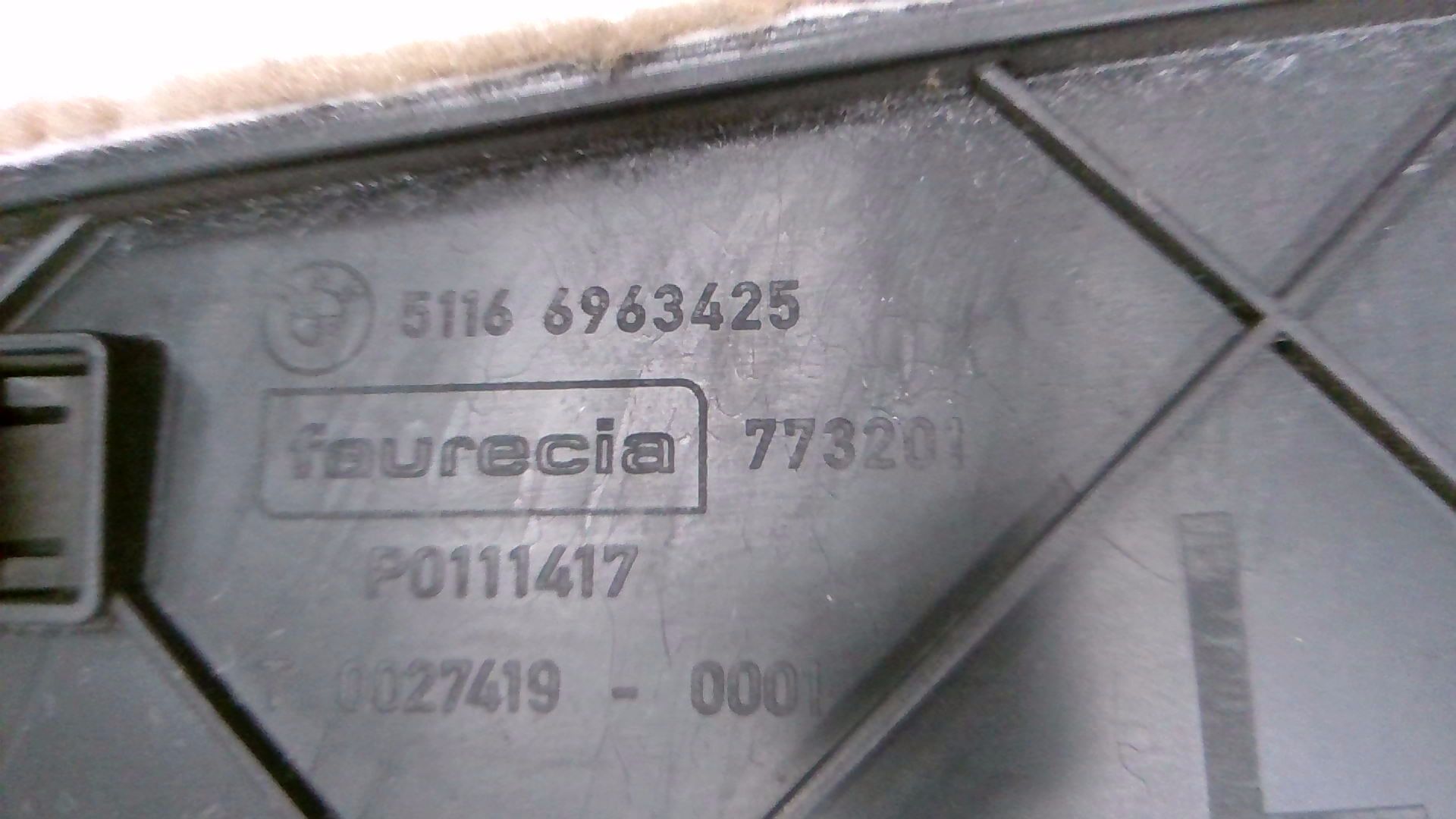 Verkleidung Mittelkonsole hinten Links