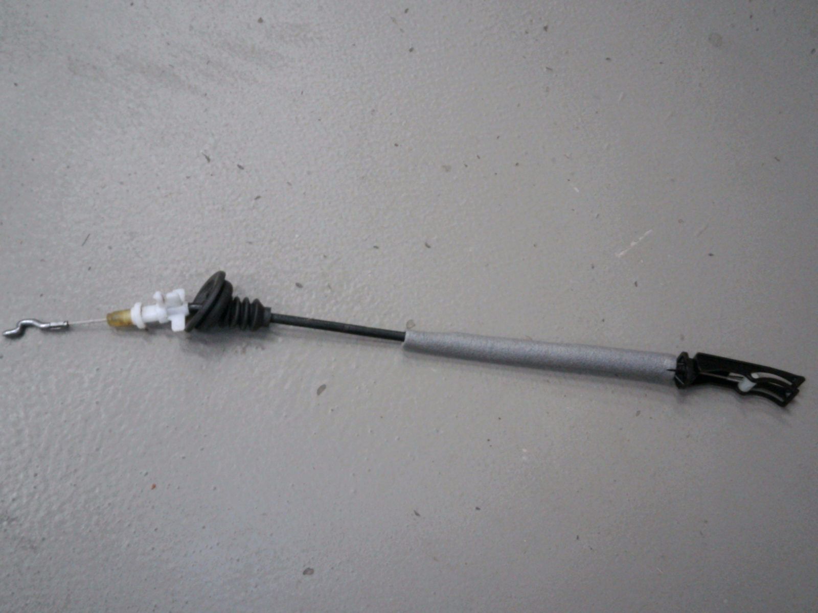 BOWDENZUG TÜRÖFFNER HINTEN RECHTS