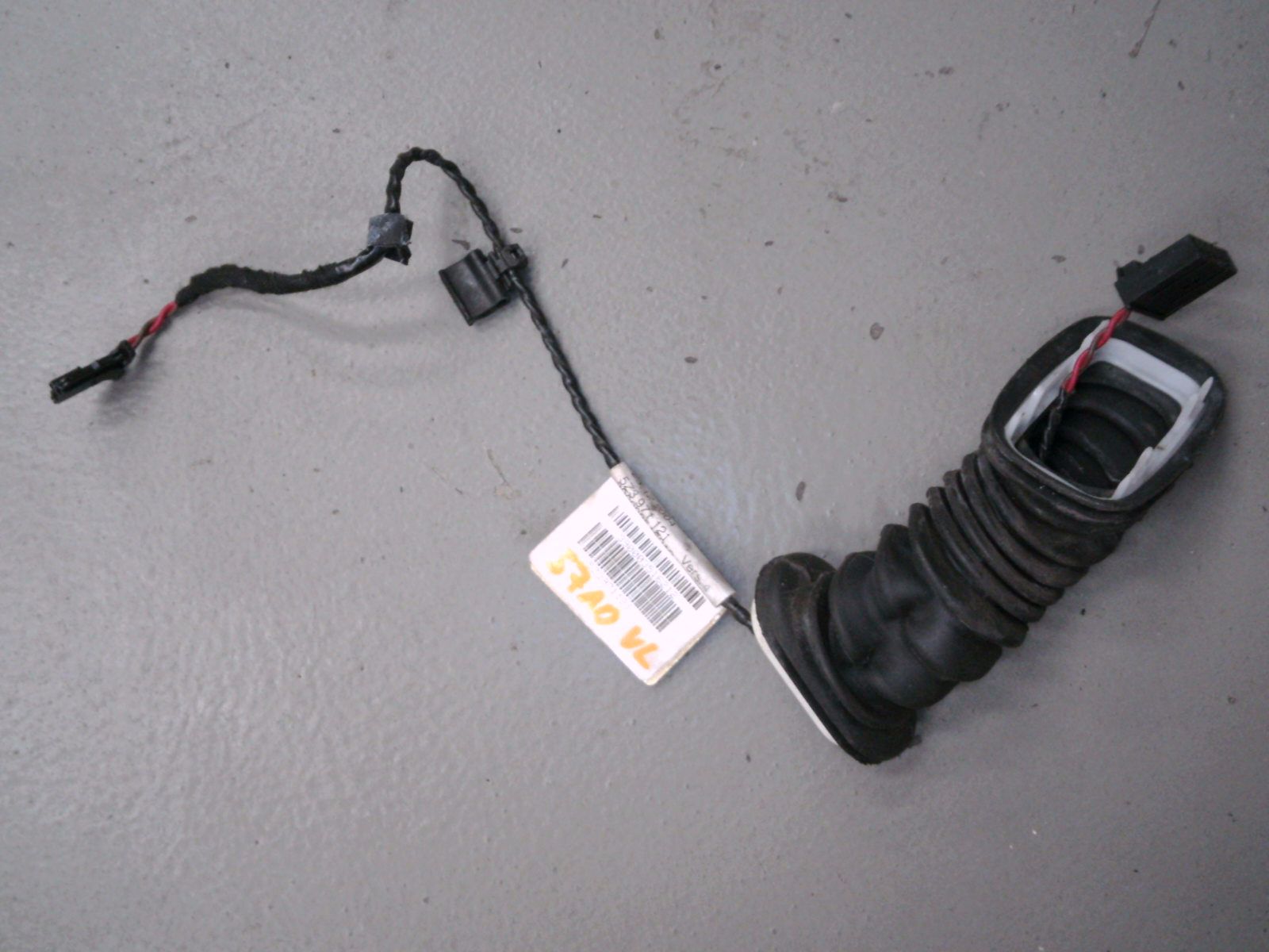 KABELBAUM TÜR VORNE LINKS