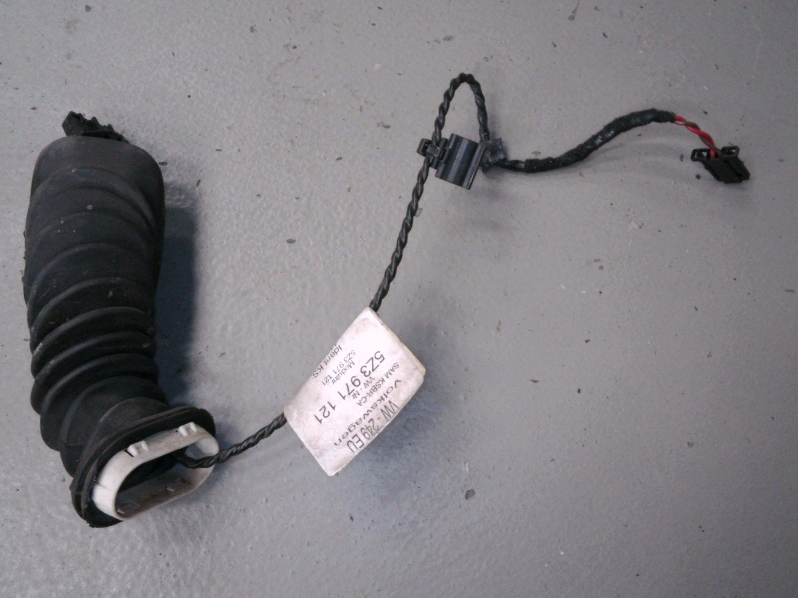 KABELBAUM TÜR VORNE LINKS