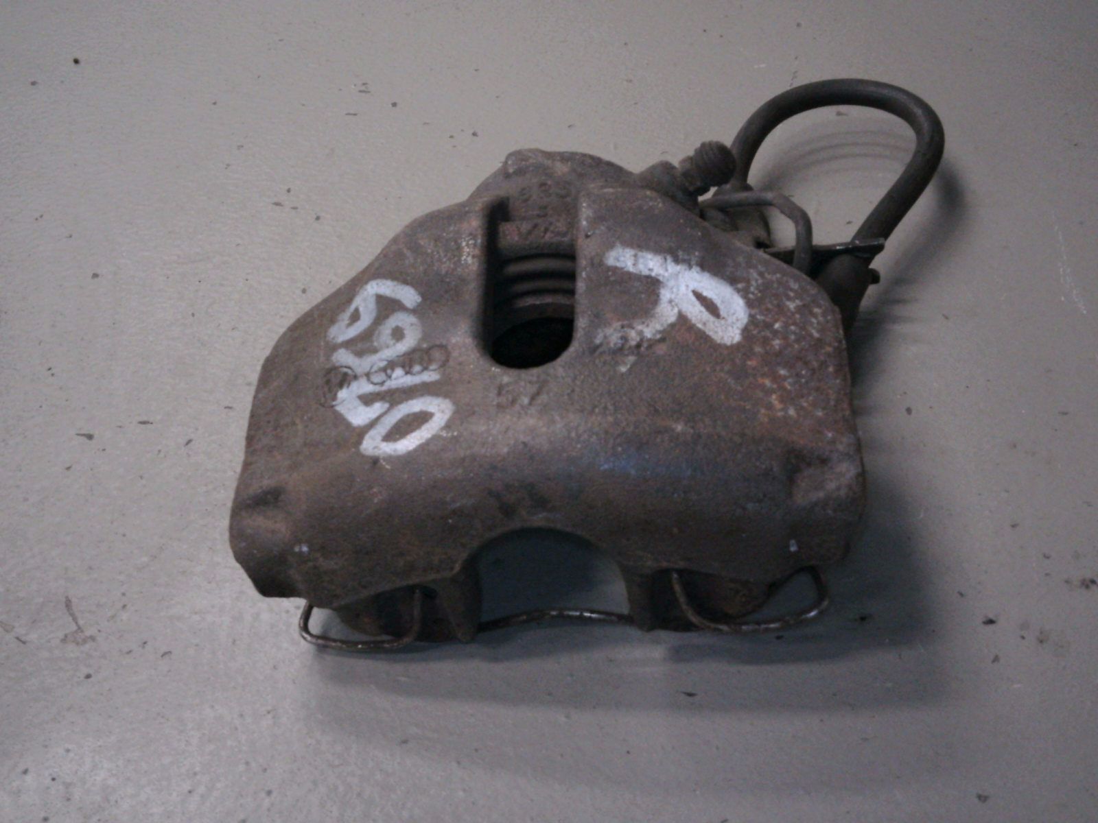 BREMSSATTEL VORNE RECHTS