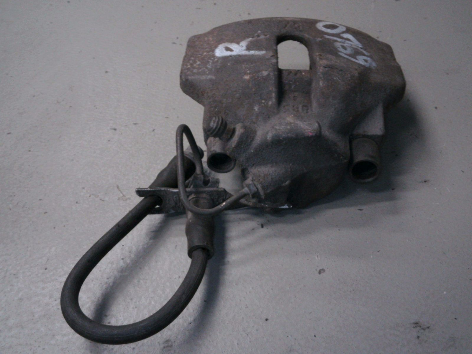 BREMSSATTEL VORNE RECHTS