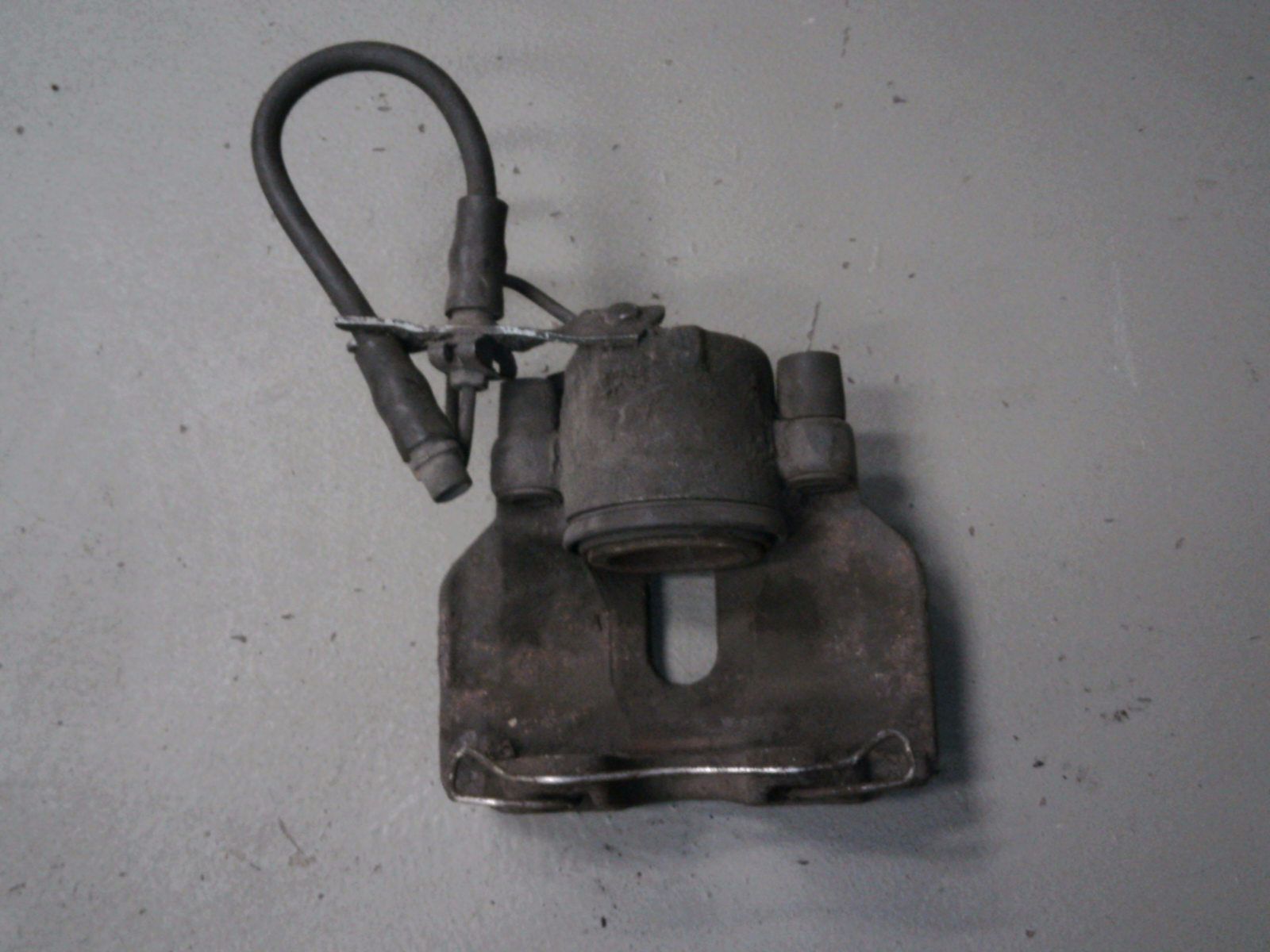 BREMSSATTEL VORNE RECHTS