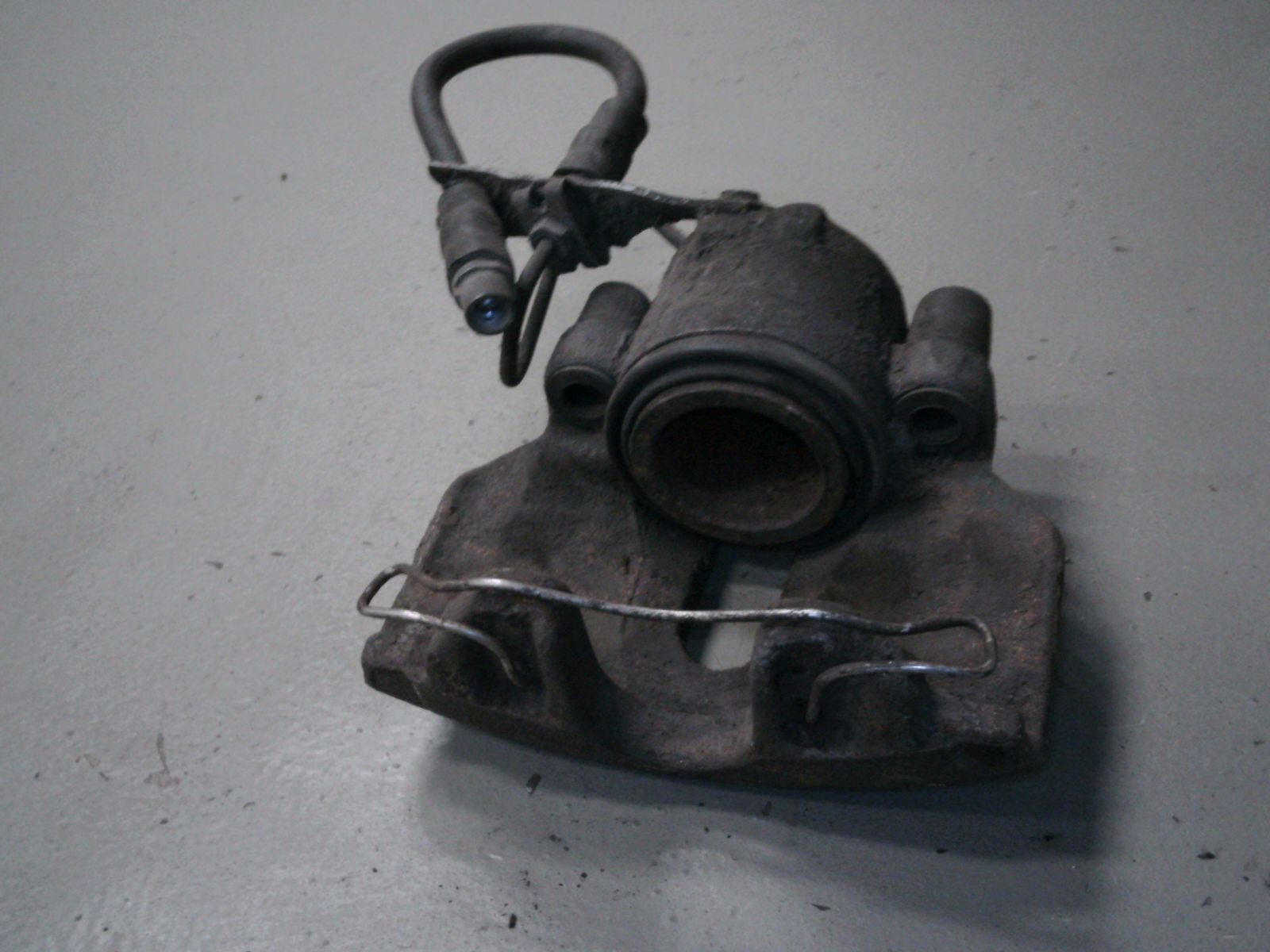 BREMSSATTEL VORNE RECHTS