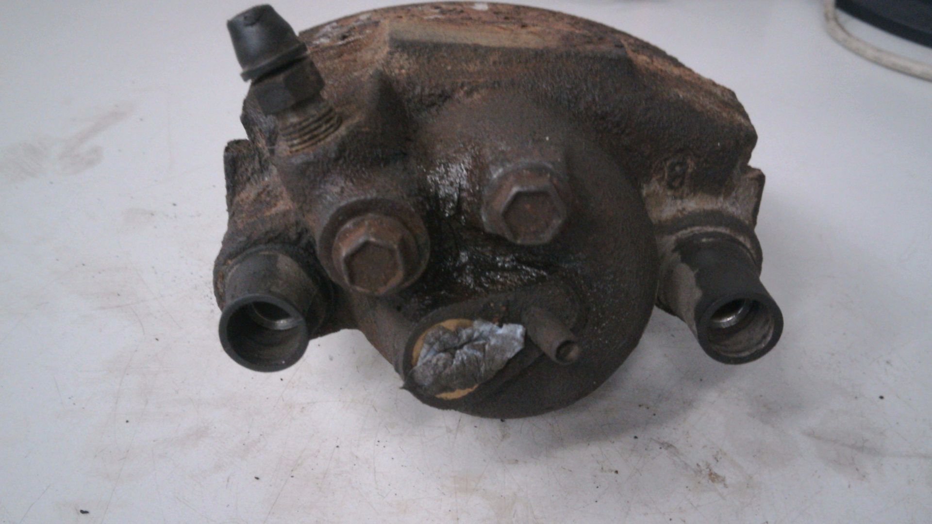 Bremssattel vorne links