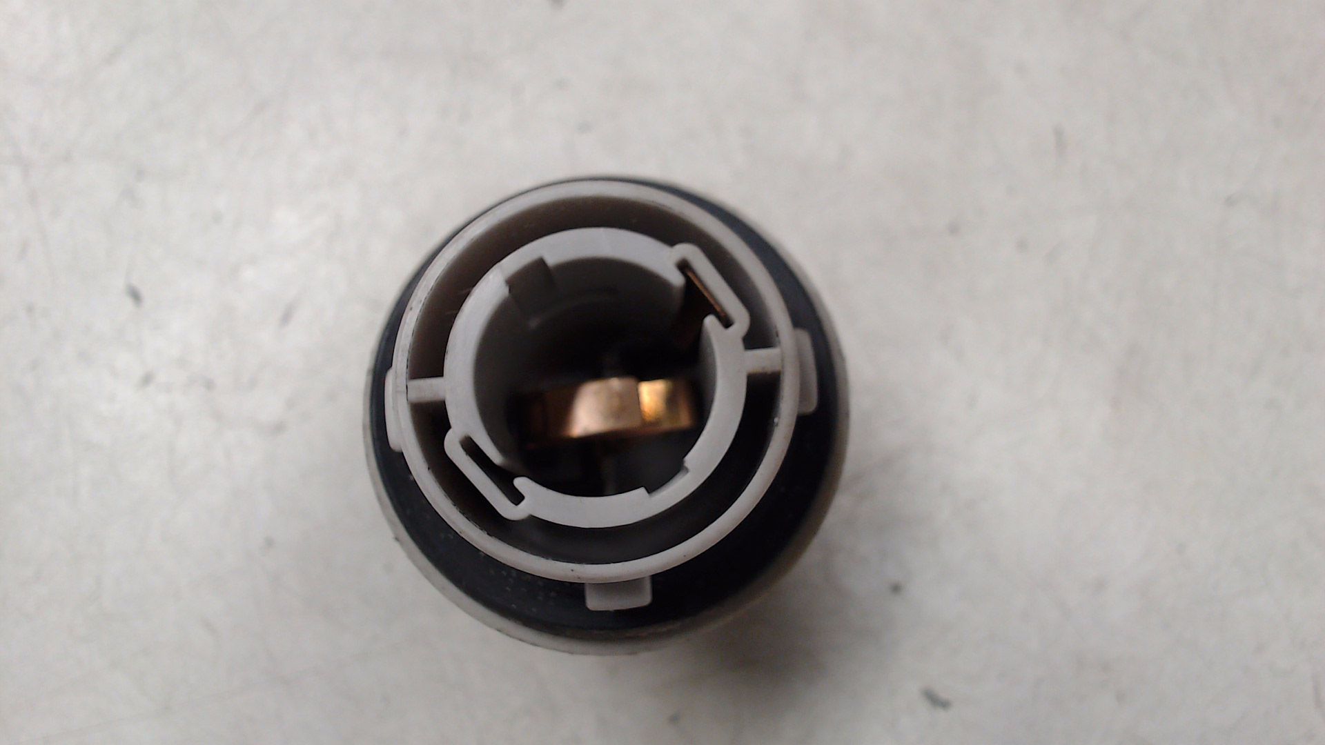 Lampenträger Blinker vorne links