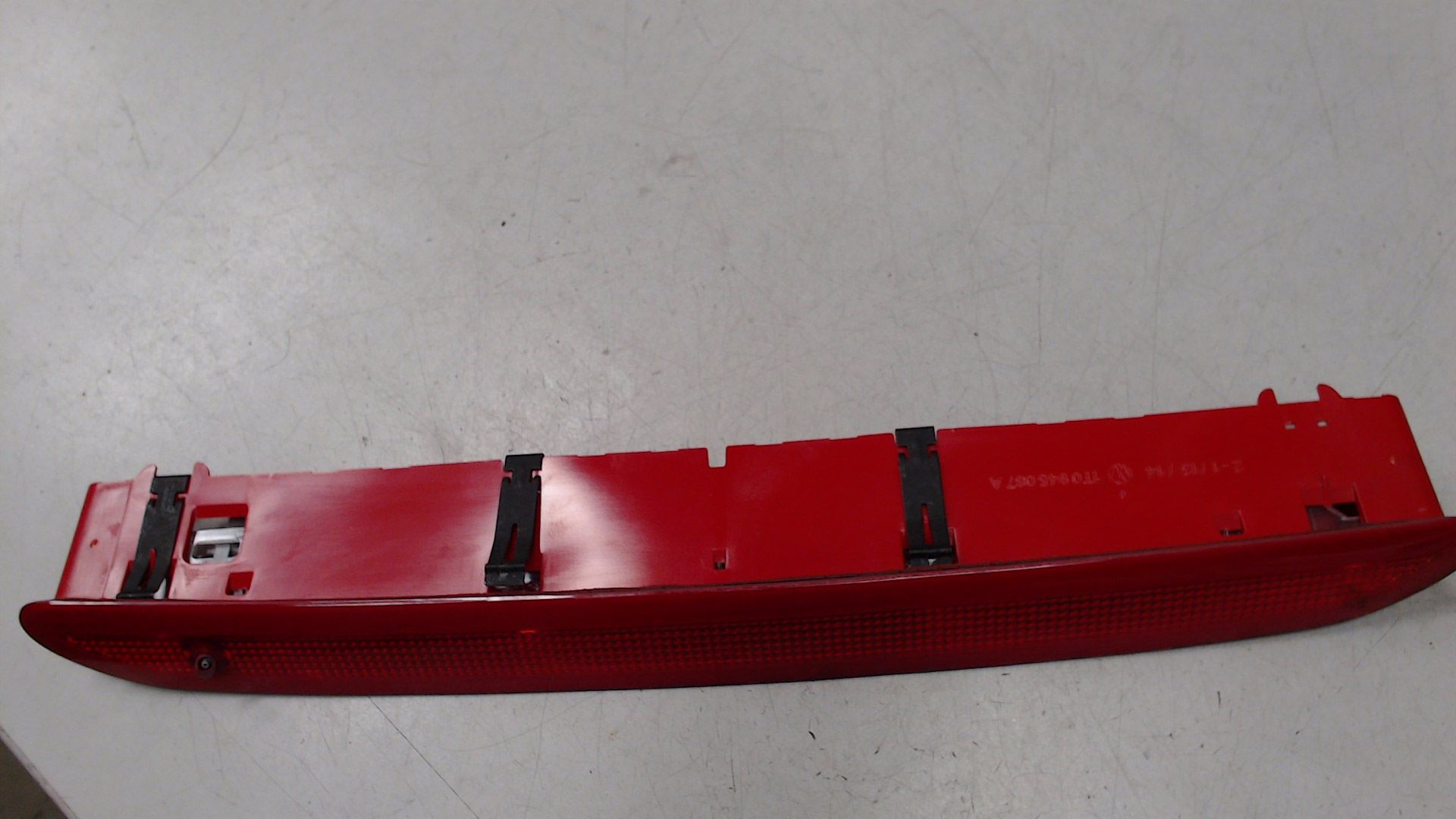 Zusatzbremsleuchte mit Spritzventil