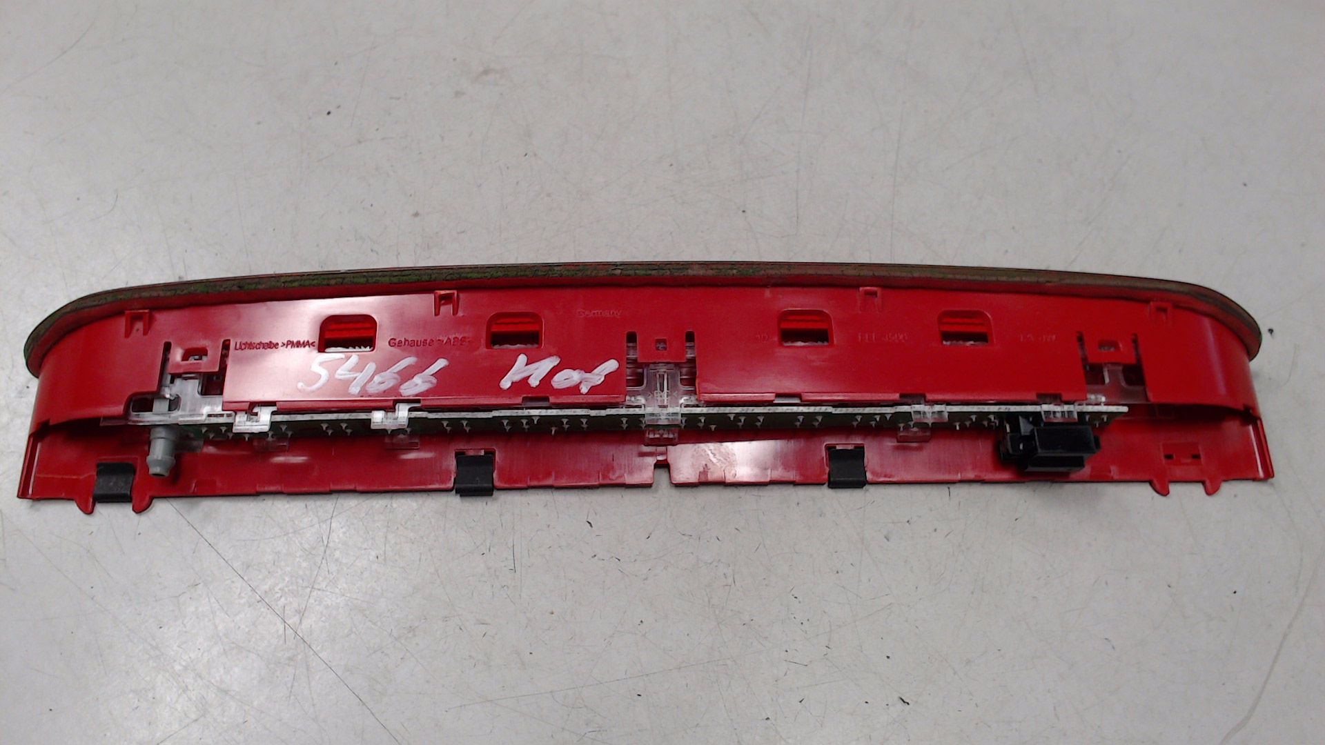 Zusatzbremsleuchte mit Spritzventil