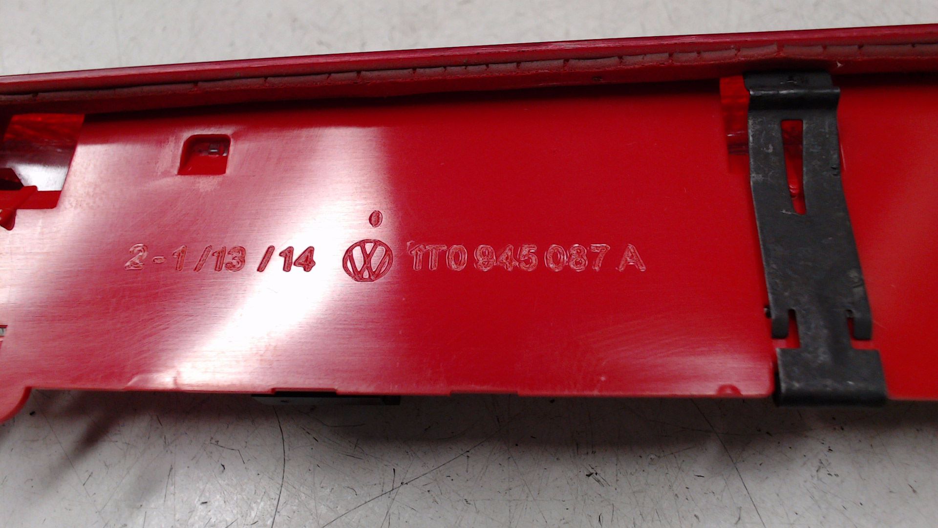 Zusatzbremsleuchte mit Spritzventil