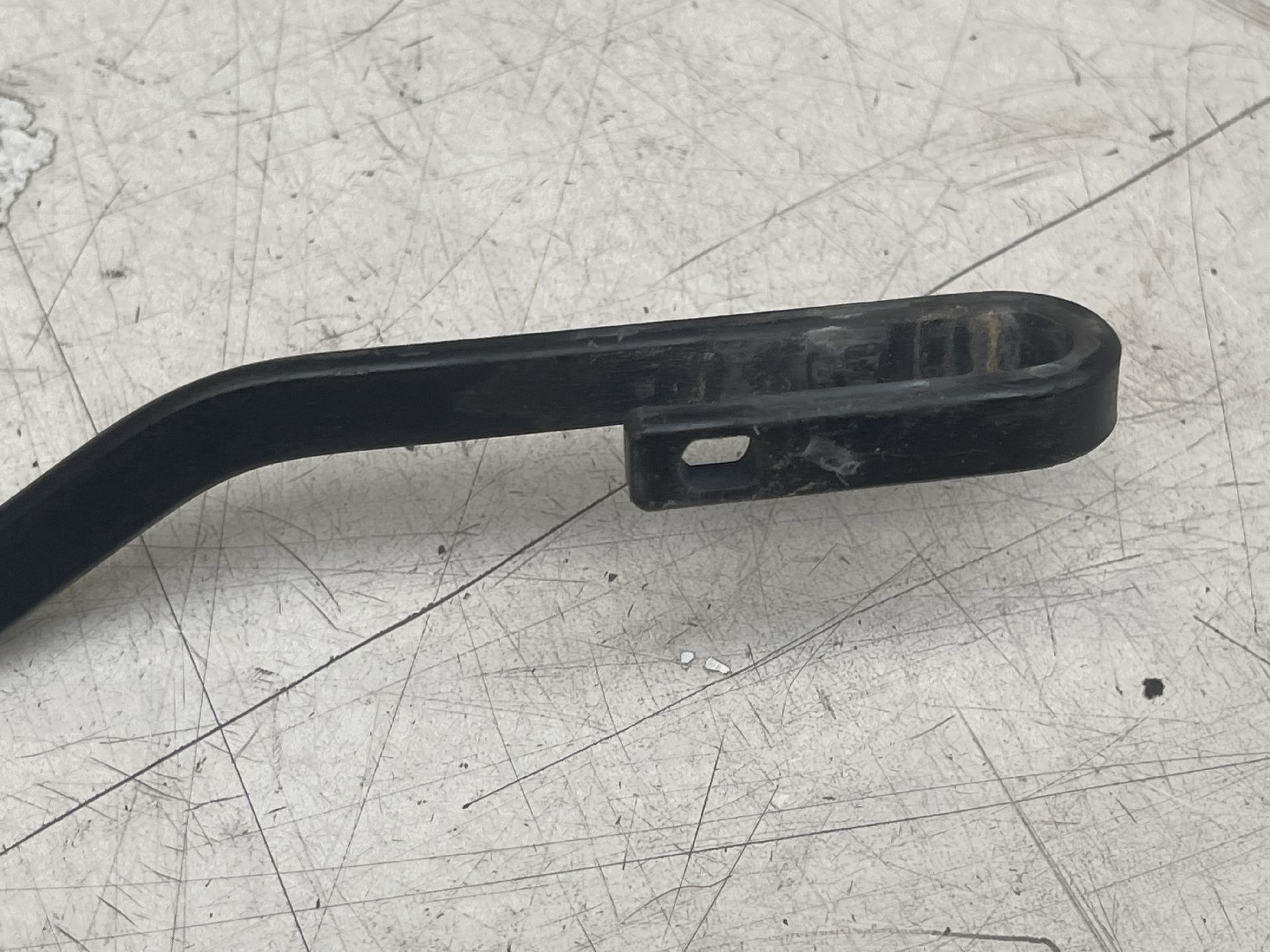 Scheibenwischerarm Links