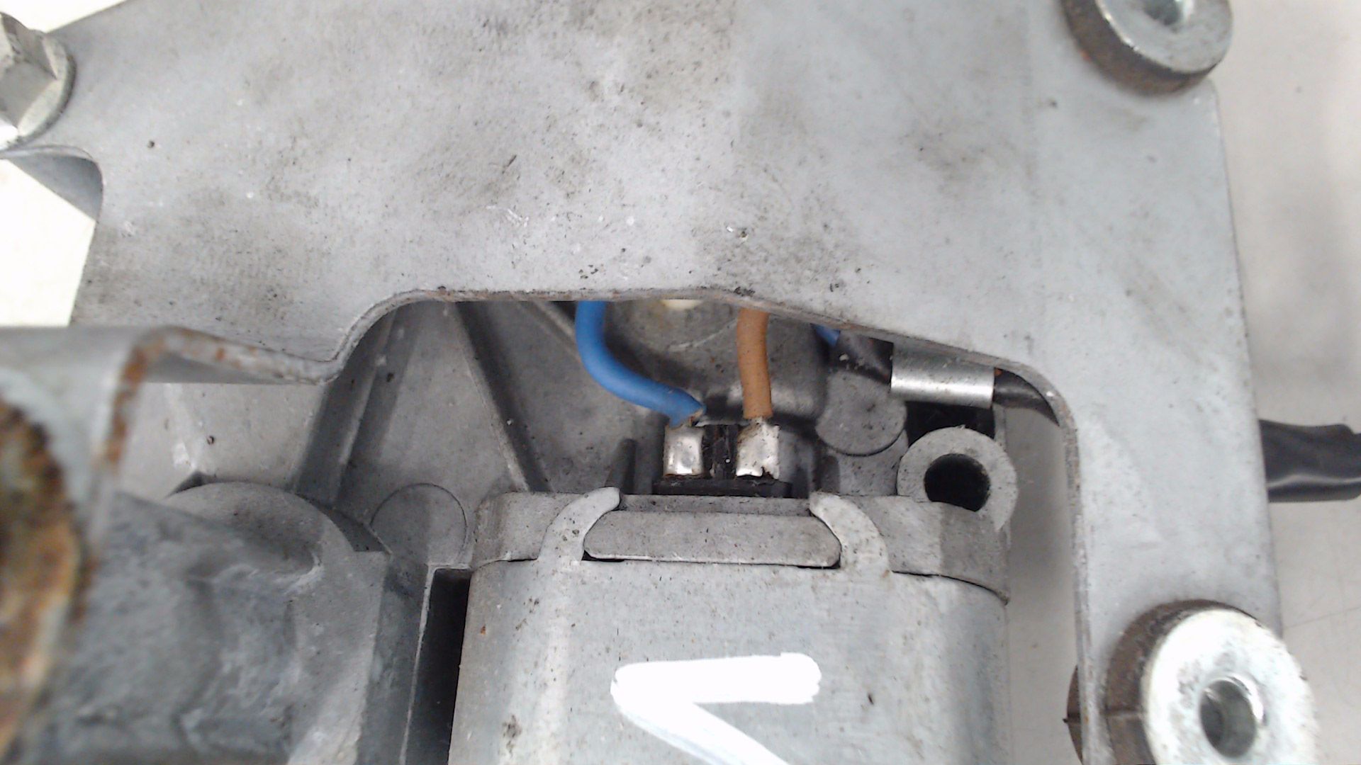Scheibenwischermotor hinten