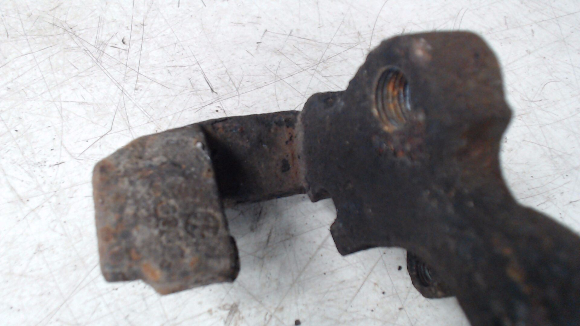 Bremssattelträger Rechts
