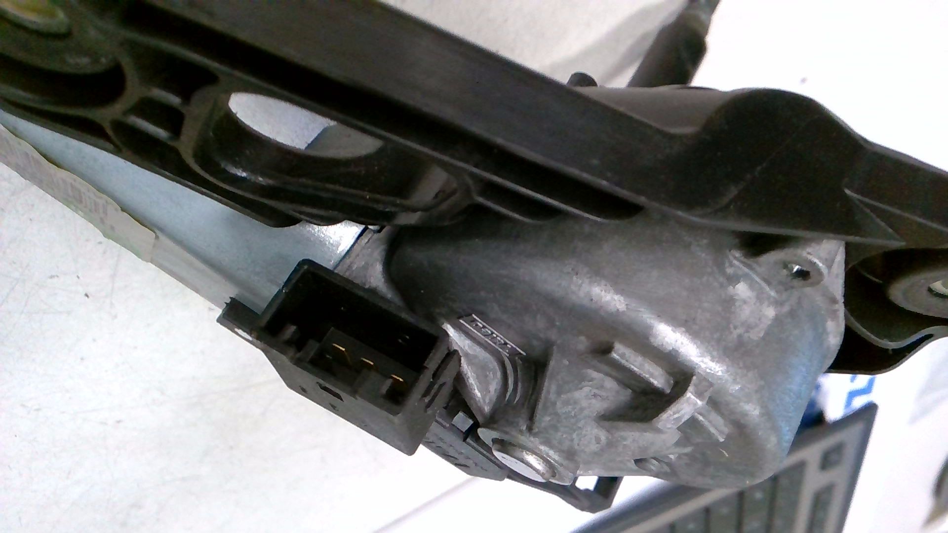 Scheibenwischermotor hinten HECKWISCHERMOTOR Links