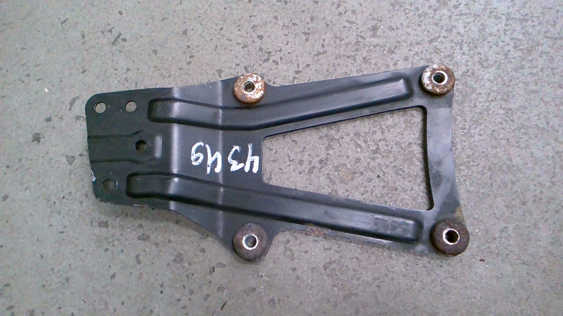 HALTER HALTERUNG TRÄGER ÖLKÜHLER