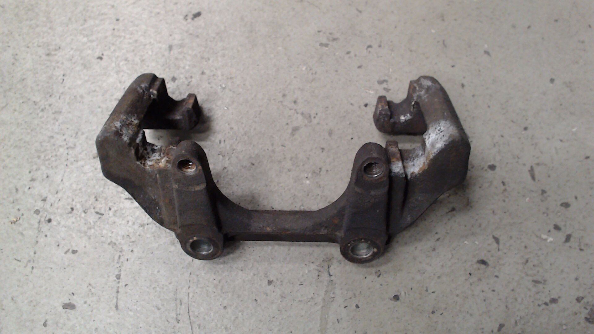 Bremssattelträger Rechts