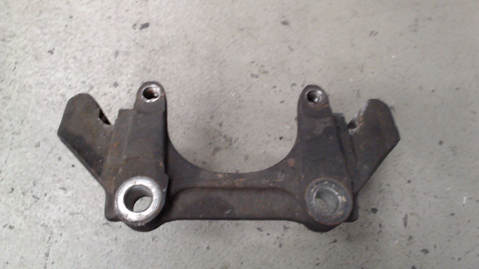 Bremssattelträger Rechts