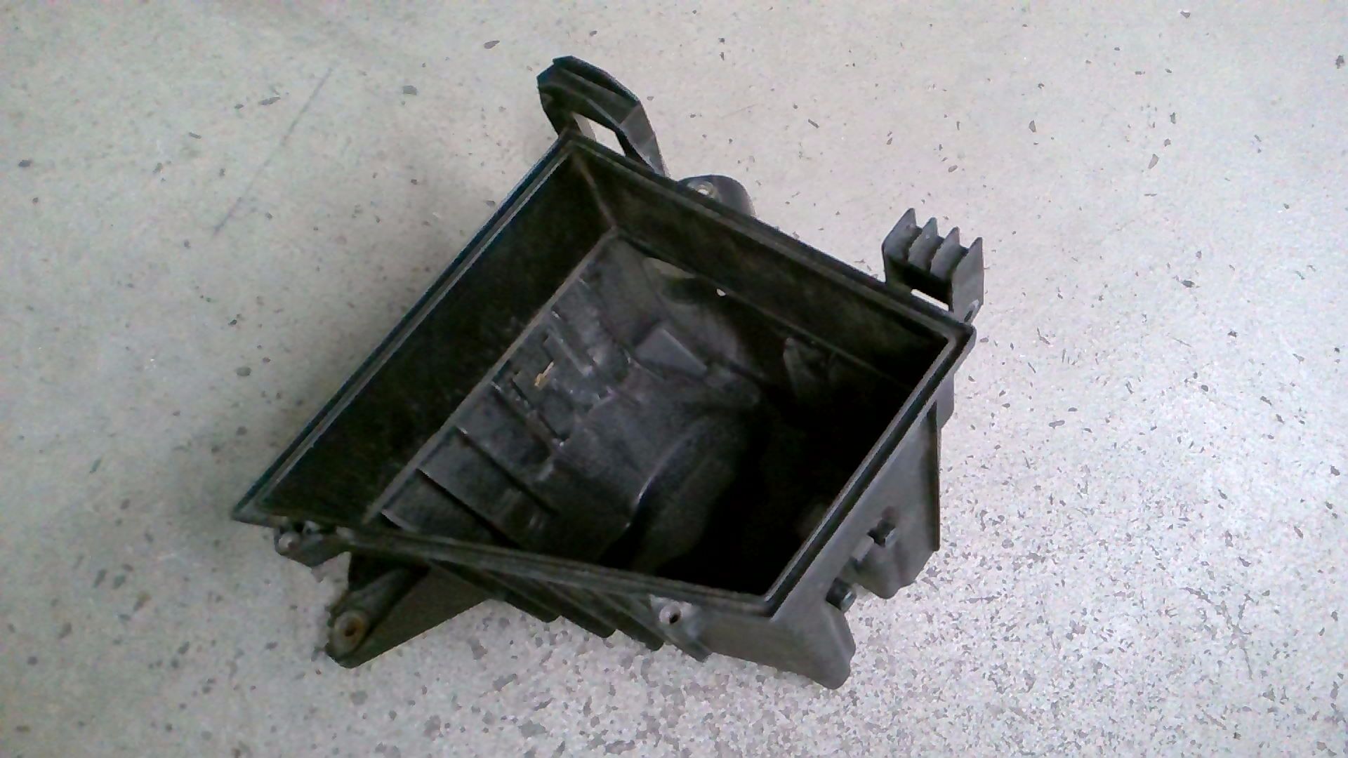 Luftfilter LUFTFILTERKASTEN UNTERTEIL