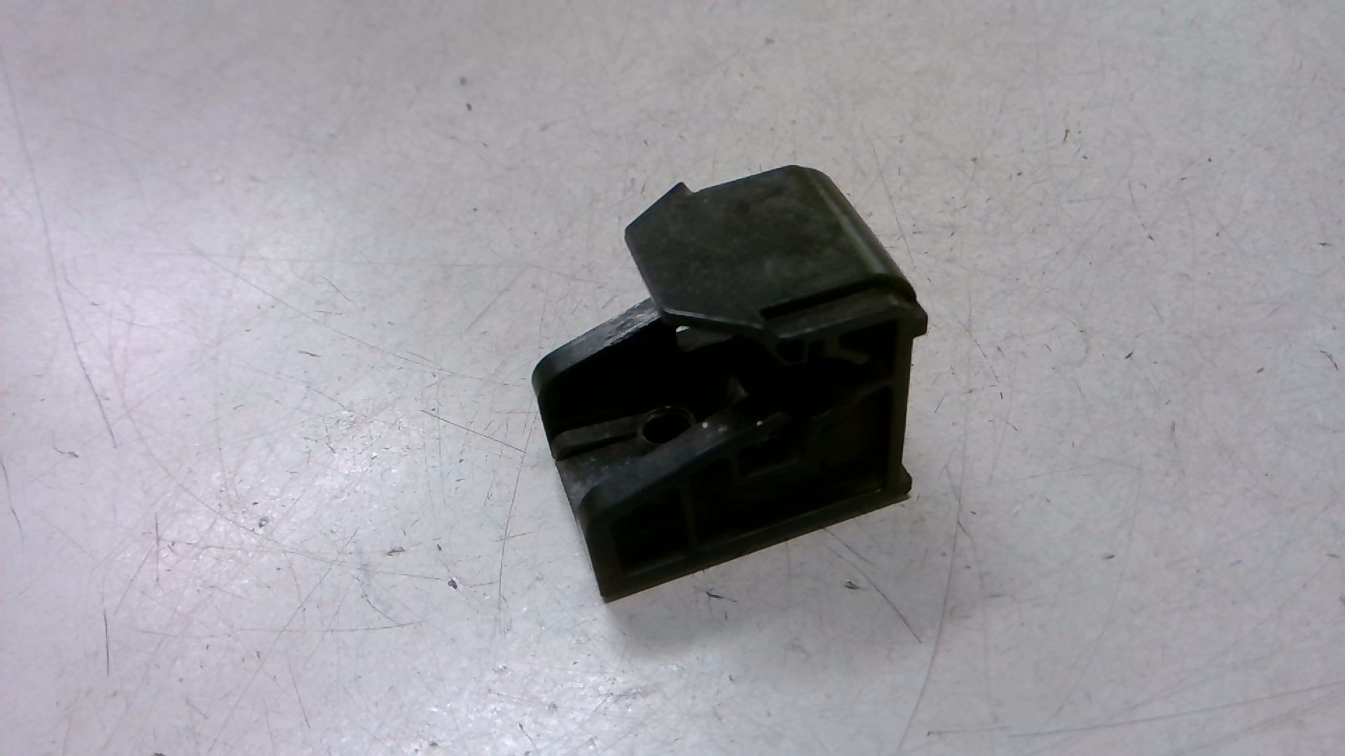 Halter HALTERUNG SCHEINWERFER Rechts