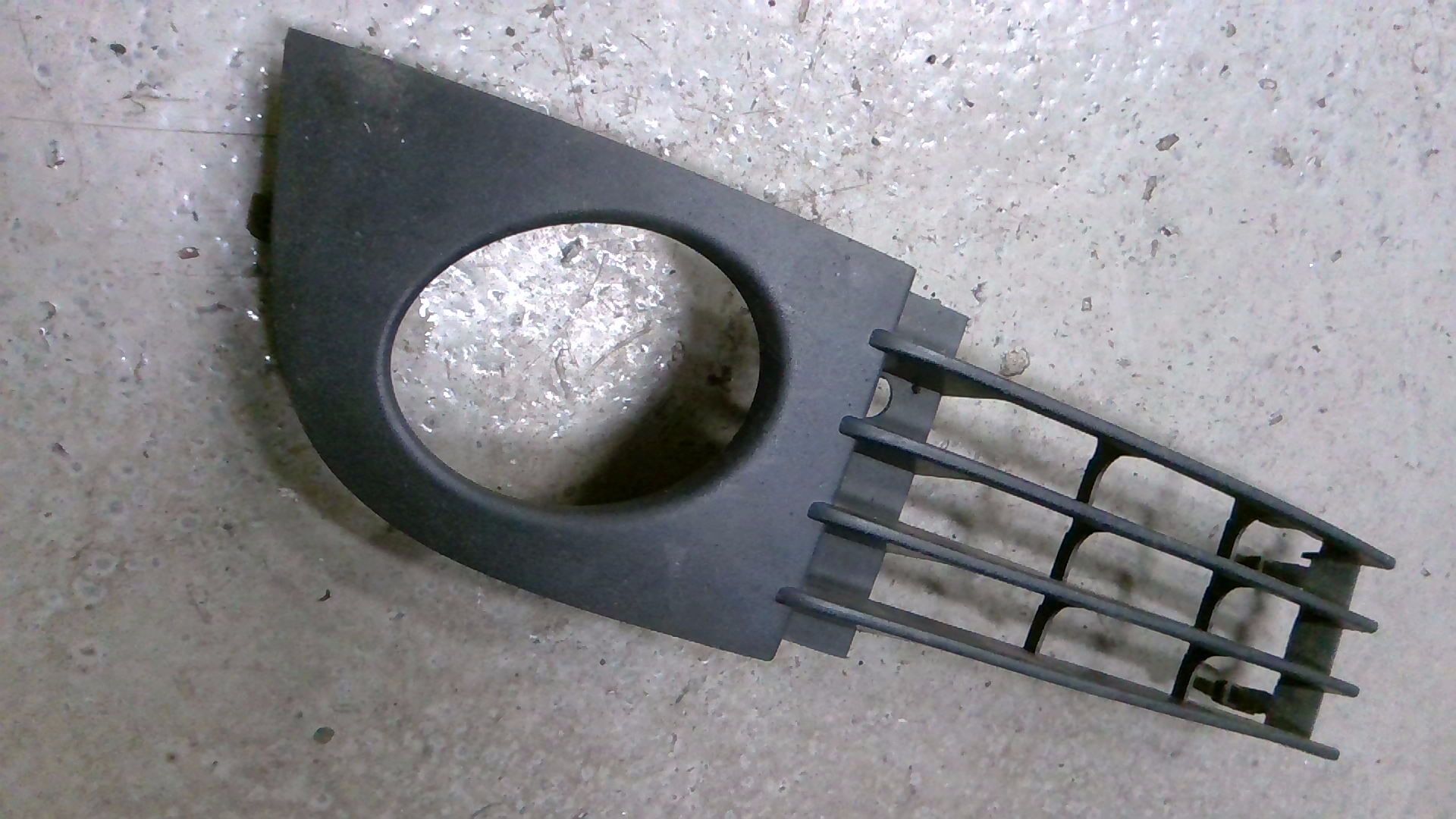 Luftgitter Stossfänger Rechts