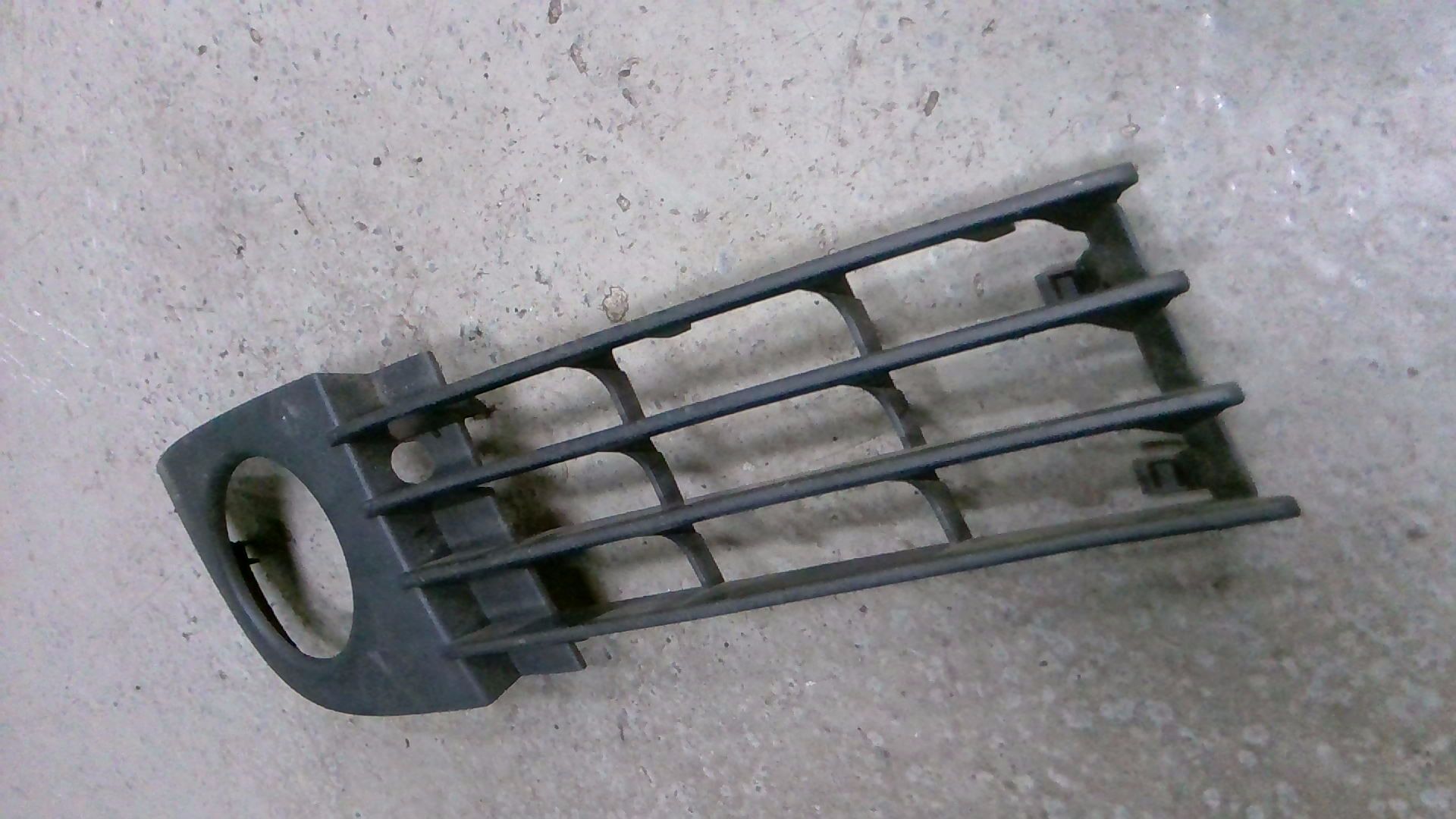 Luftgitter Stossfänger Rechts