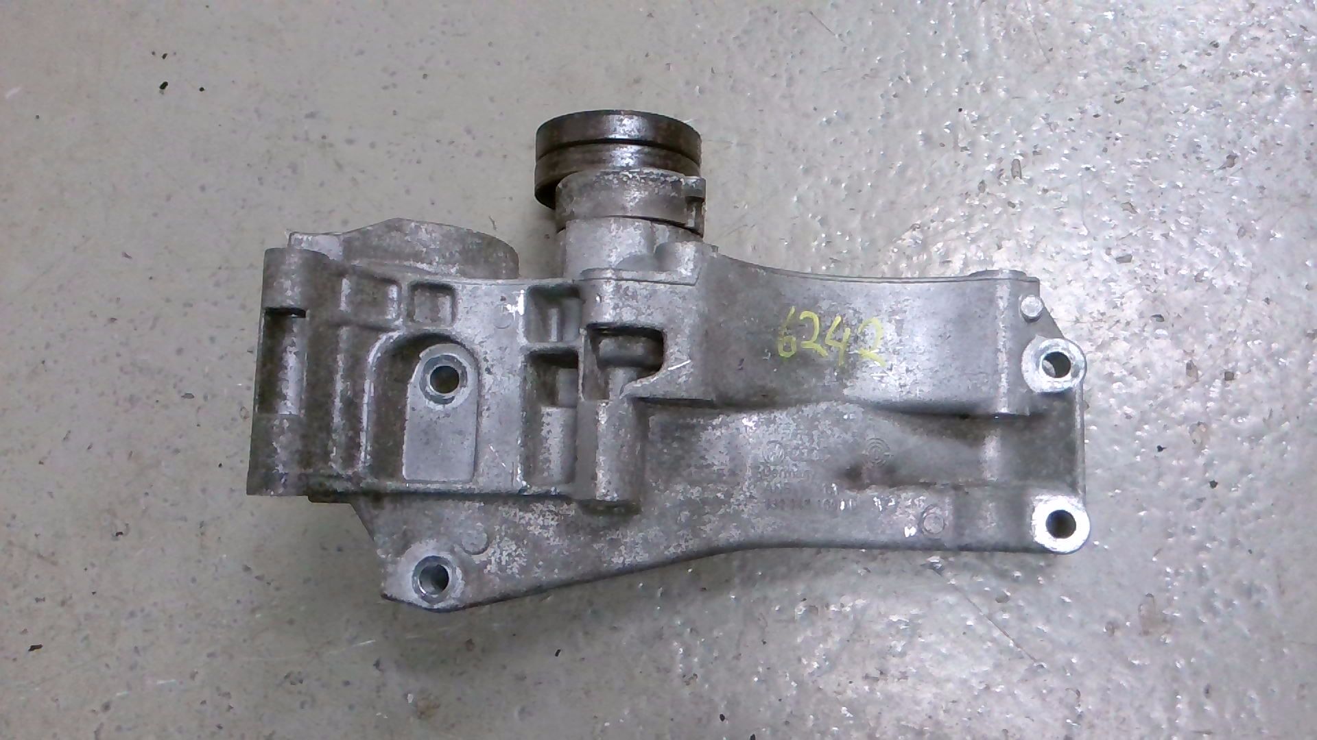 Träger Lichtmaschine AGGREGATETRÄGER