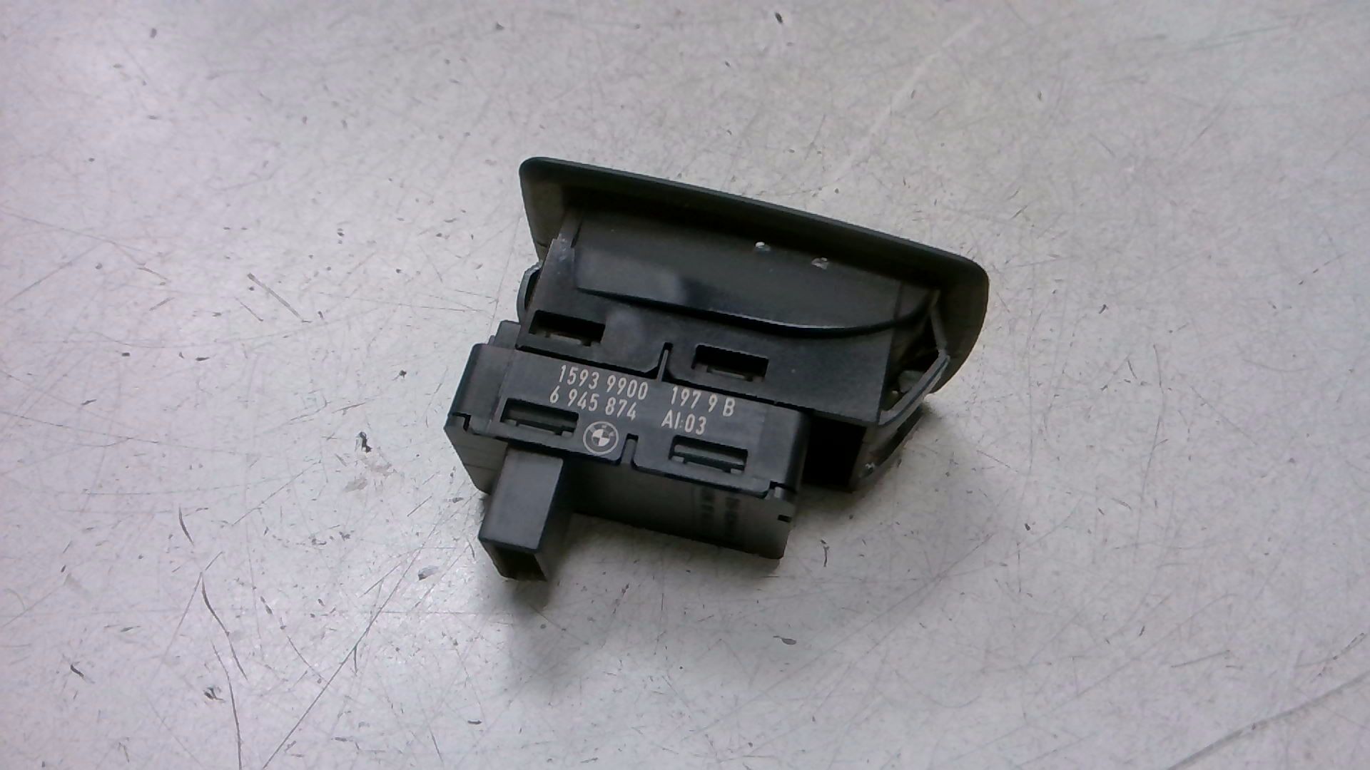 Schalter FENSTERHEBER (Tür hinten)