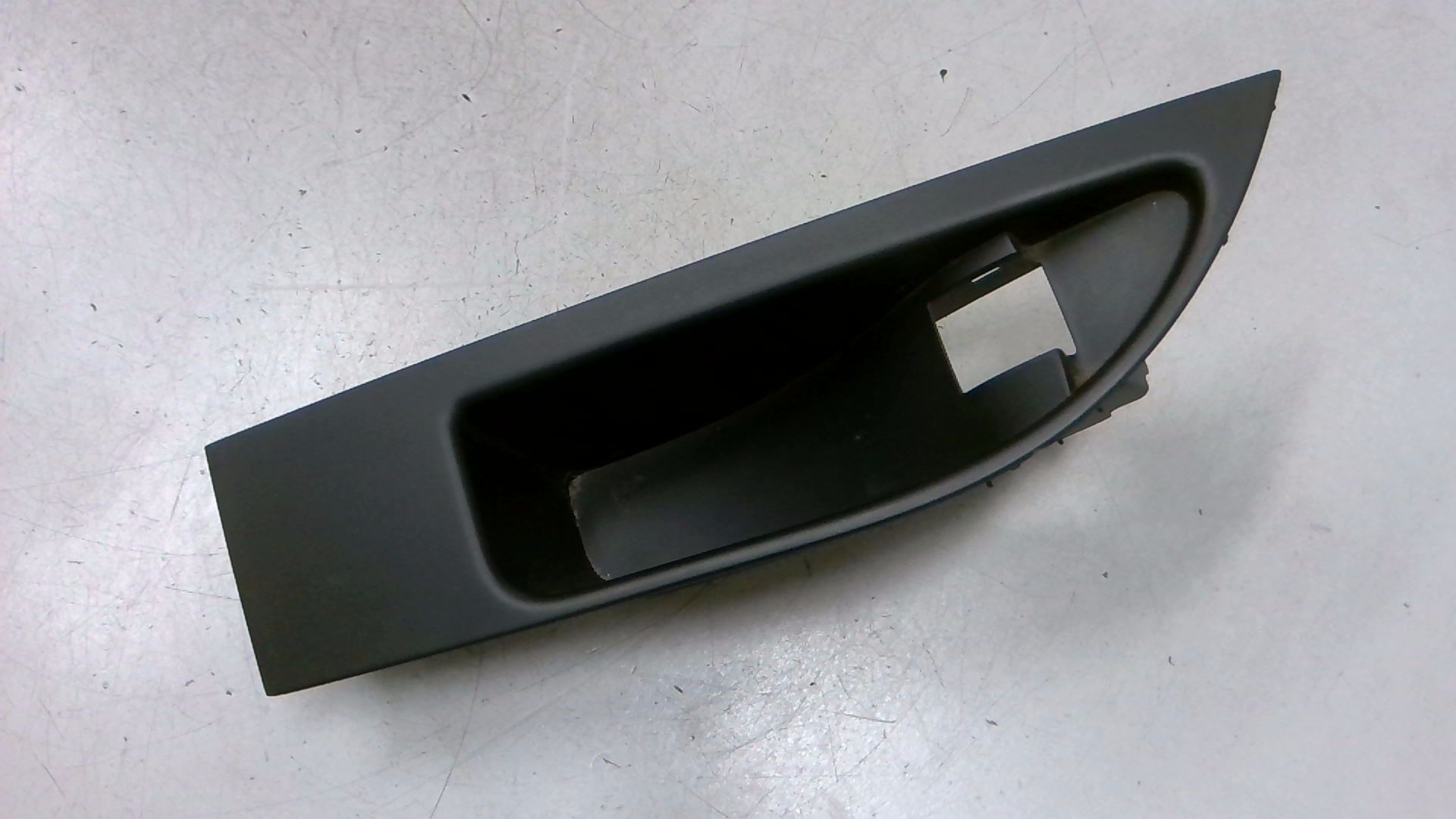 RAHMEN BLENDE Schalter FENSTERHEBER (Tür hinten) Links