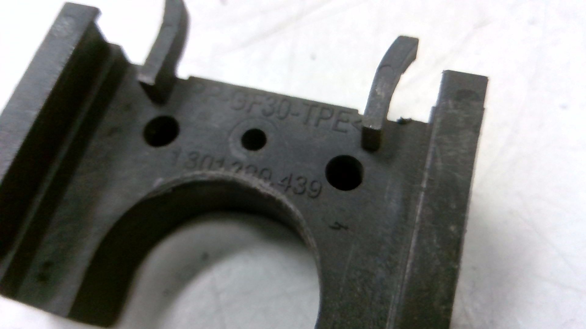 HALTER HALTERUNG XENON Scheinwerfer oben Rechts