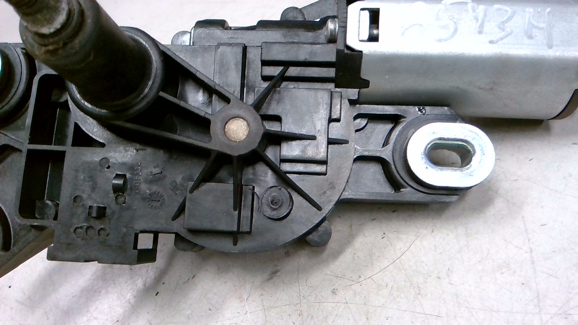 Scheibenwischermotor hinten