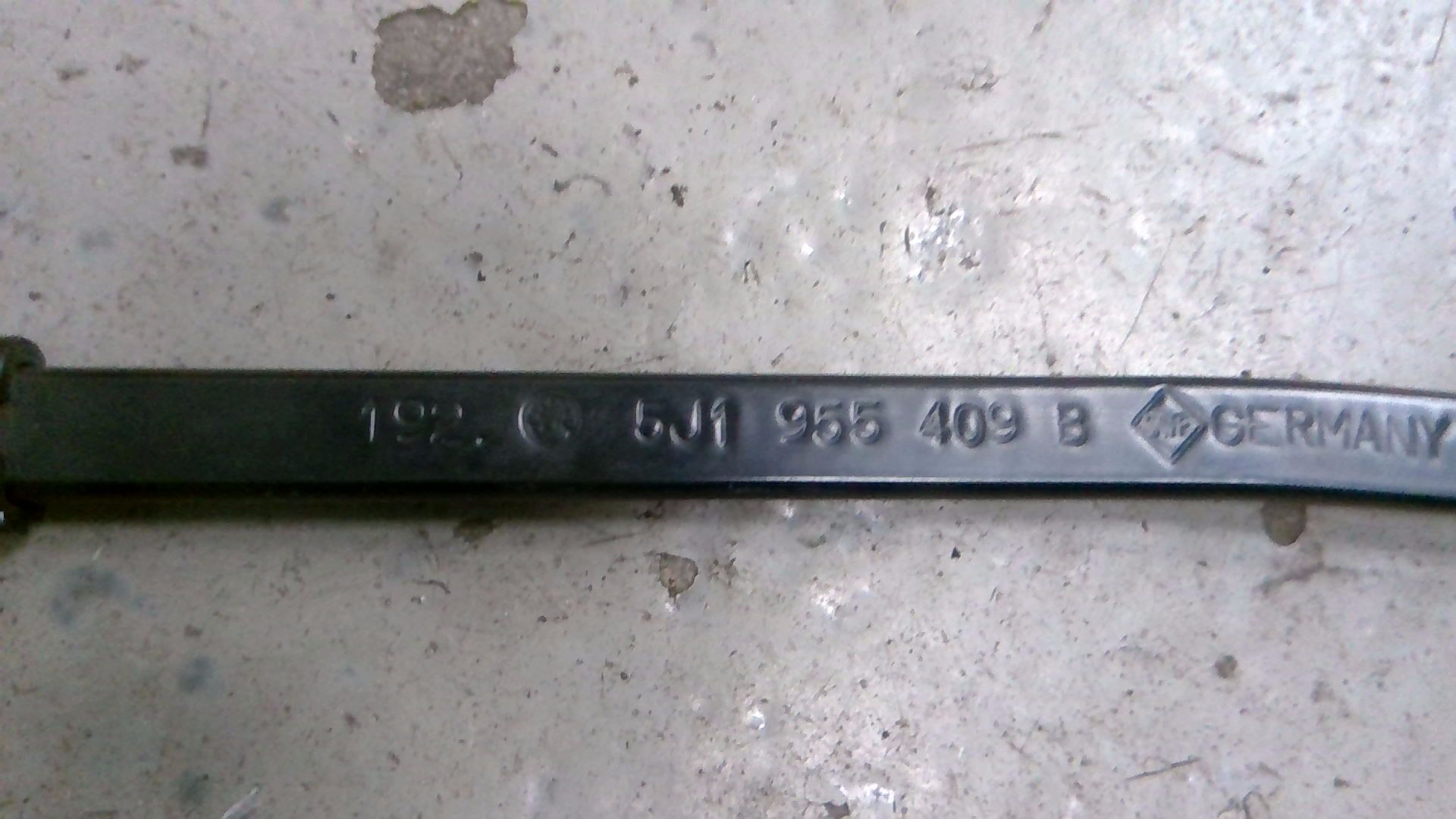 Scheibenwischerarm Links