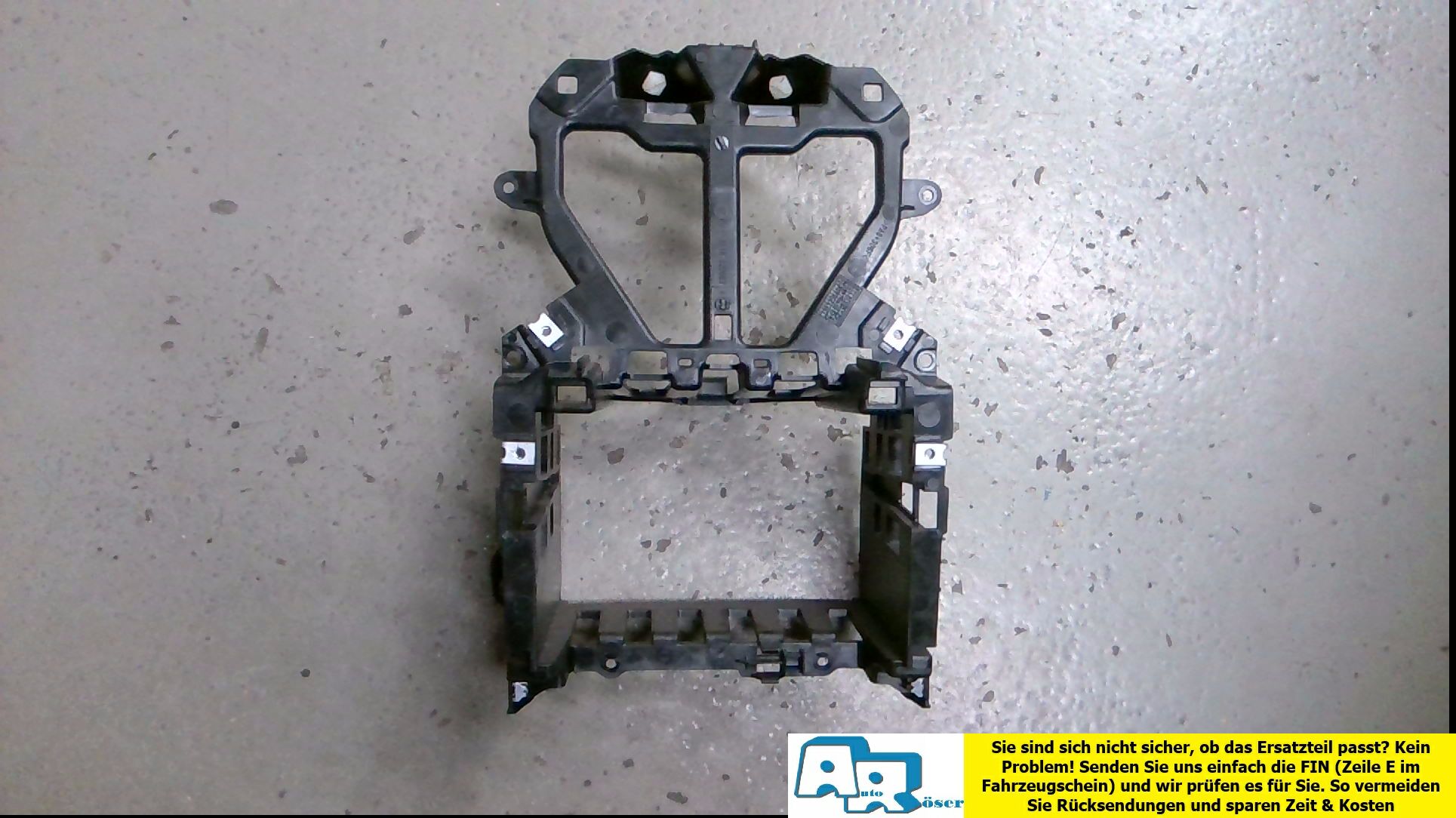 RAHMEN HALTER TRÄGER Mittelkonsole