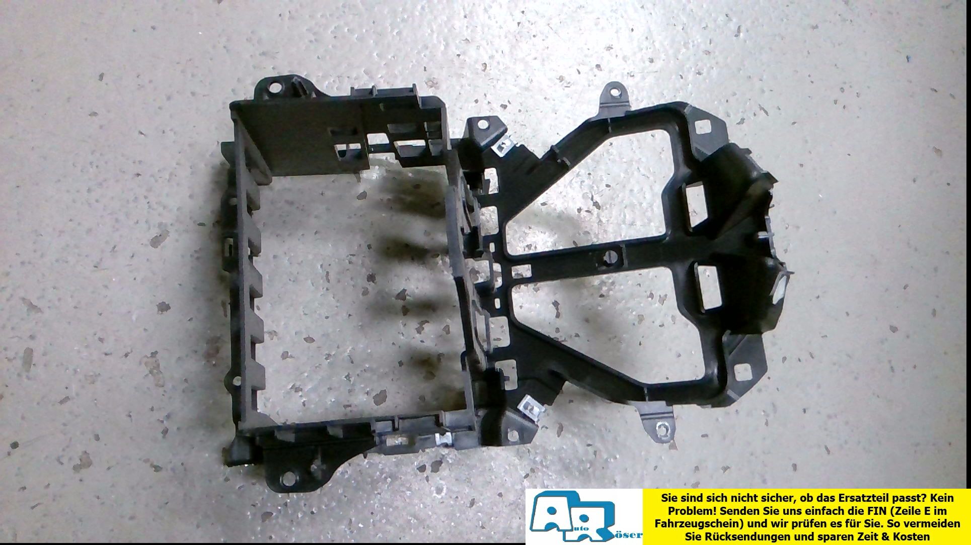 RAHMEN HALTER TRÄGER Mittelkonsole