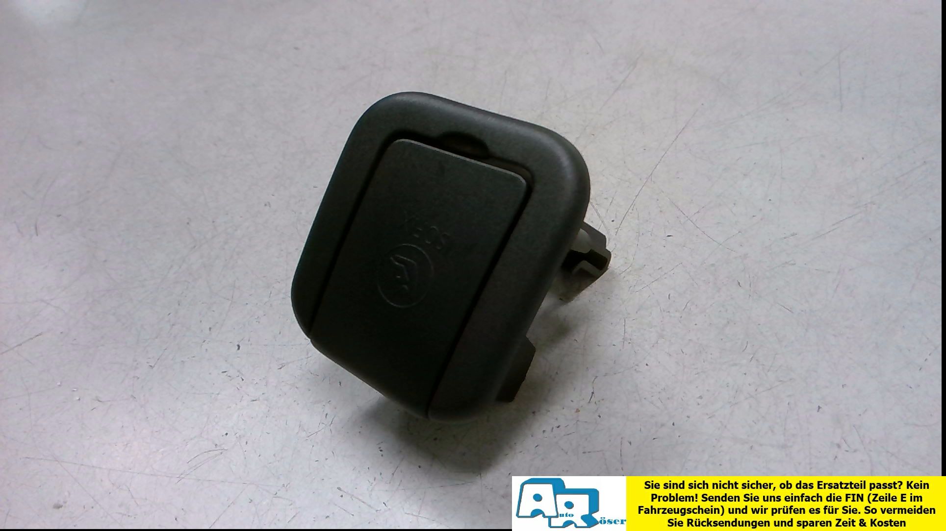 ABDECKUNG GEHÄUSE ISOFIX HINTEN LINKS