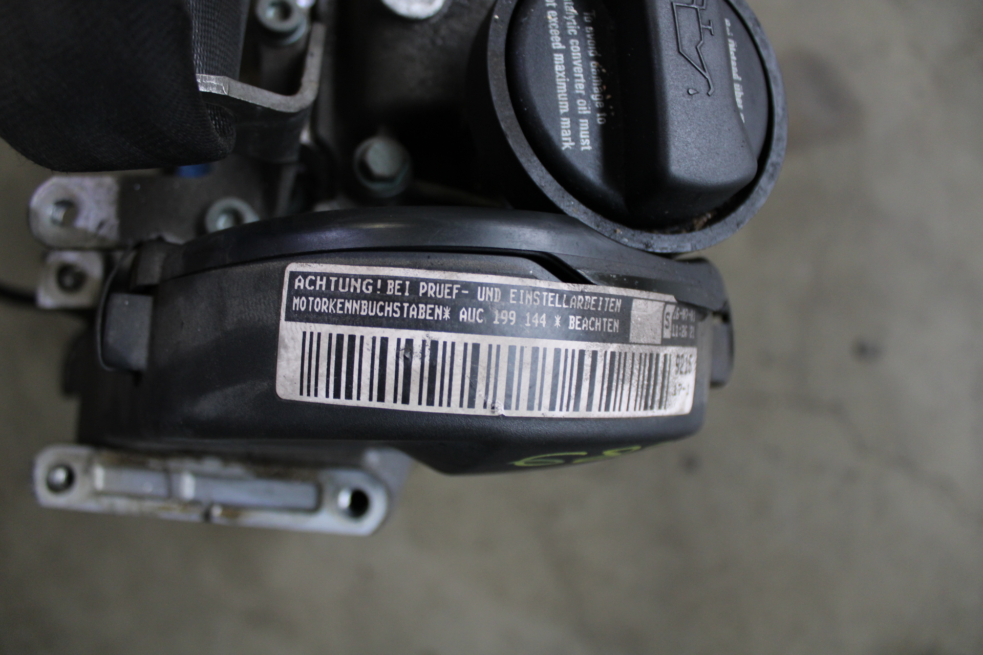 Motor ohne Anbauteile