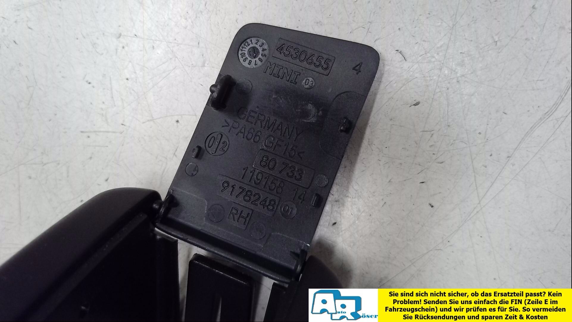 ABDECKUNG VERKLEIDUNG ISOFIX RÜCKBANK Rechts