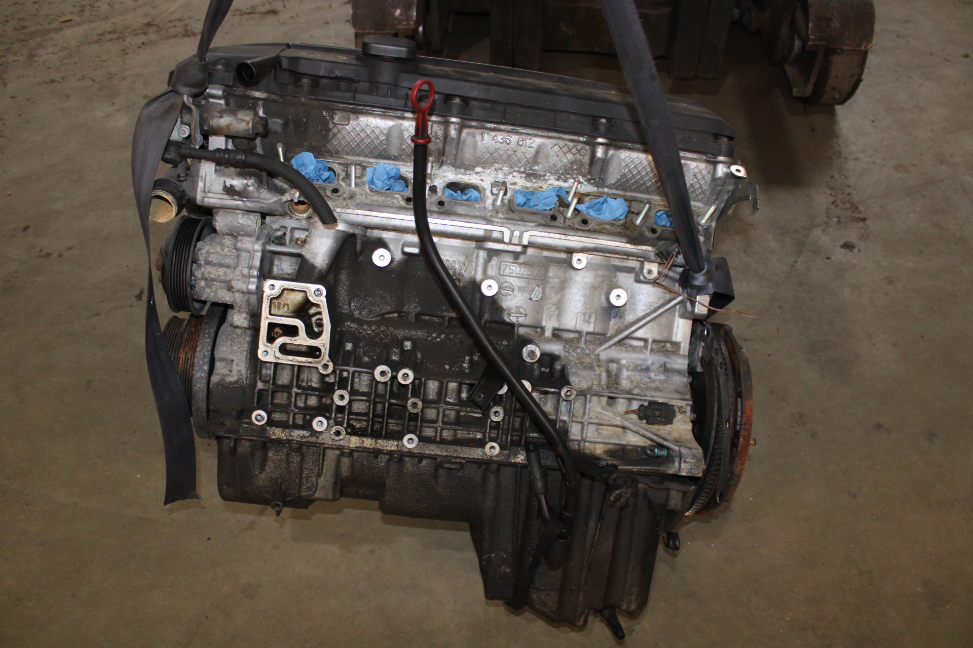 Motor ohne Anbauteile